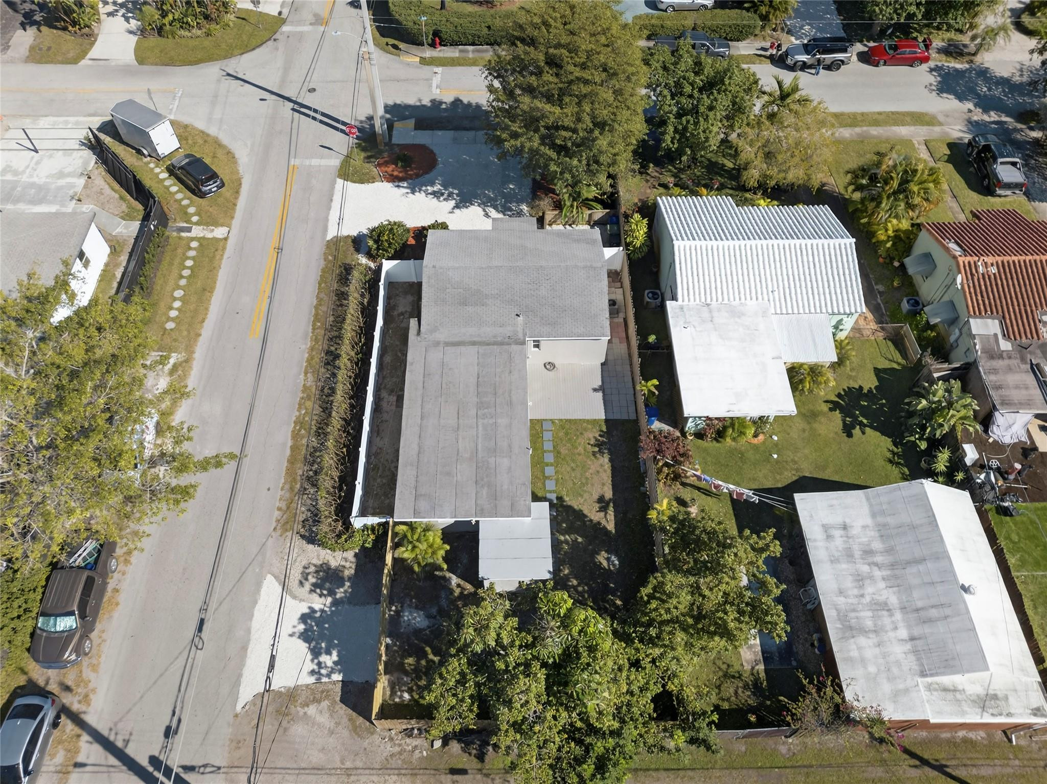 1445 NE 1st Fort Lauderdale, FL 33304