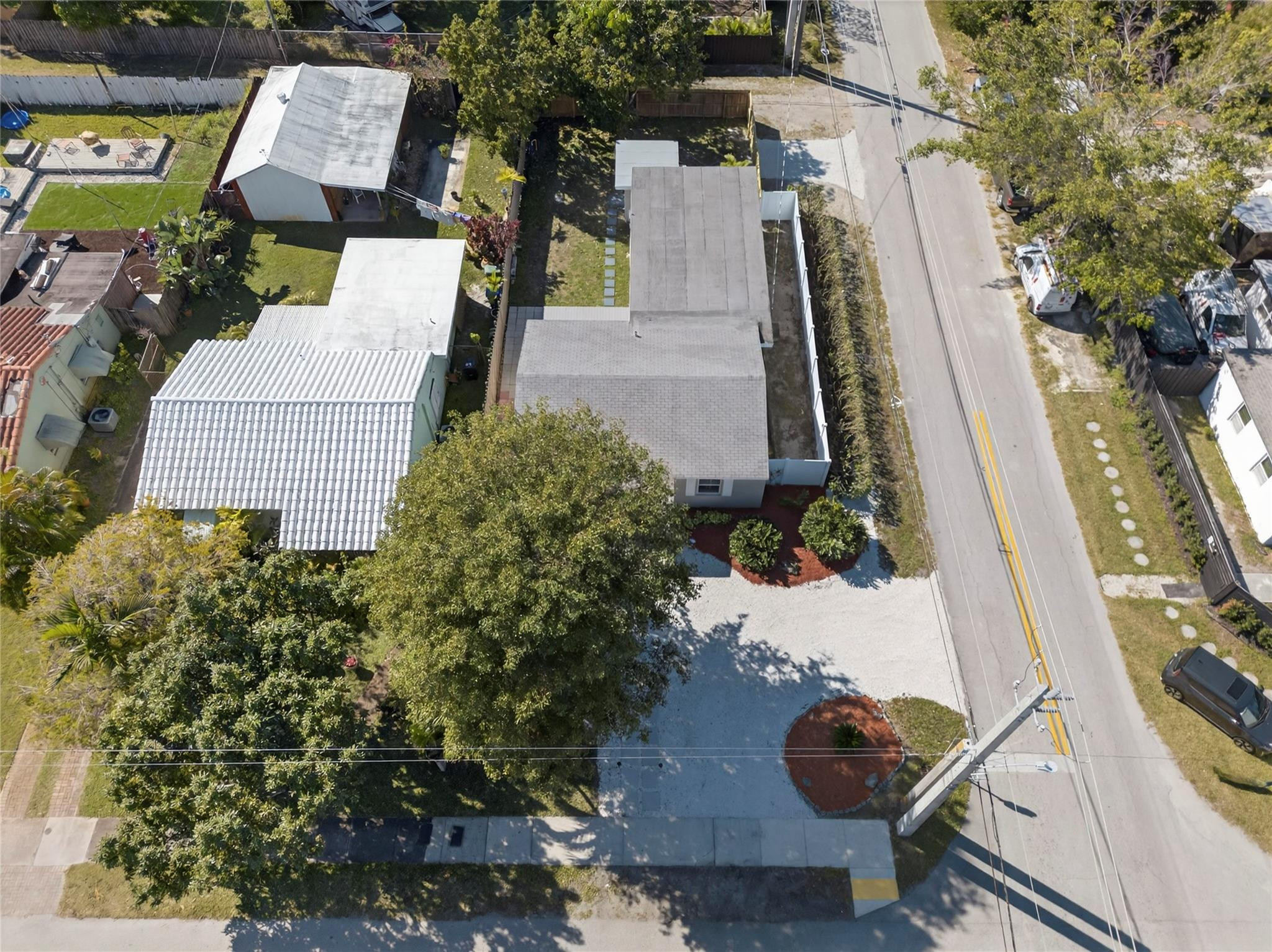 1445 NE 1st Fort Lauderdale, FL 33304