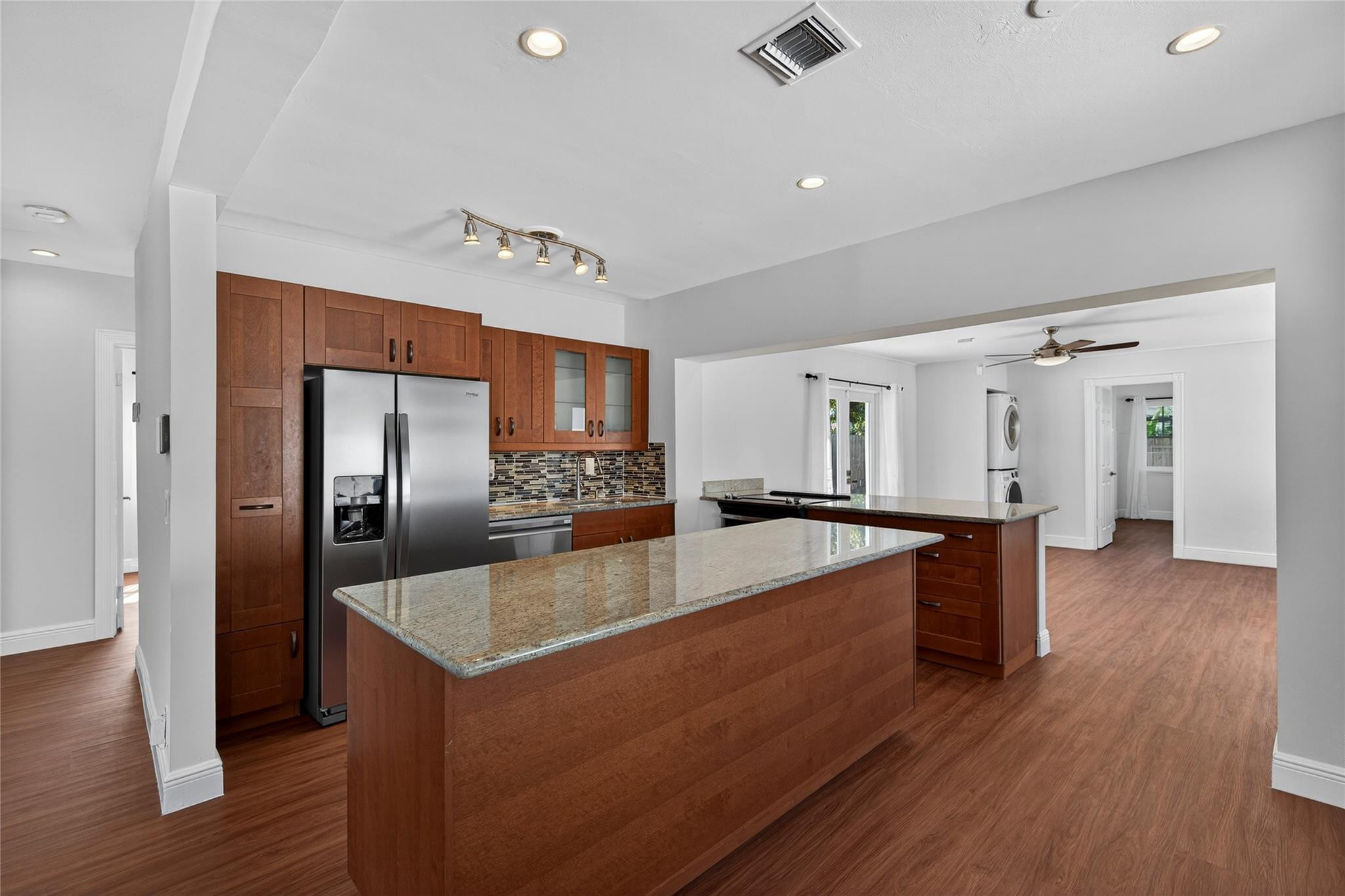 1445 NE 1st Fort Lauderdale, FL 33304