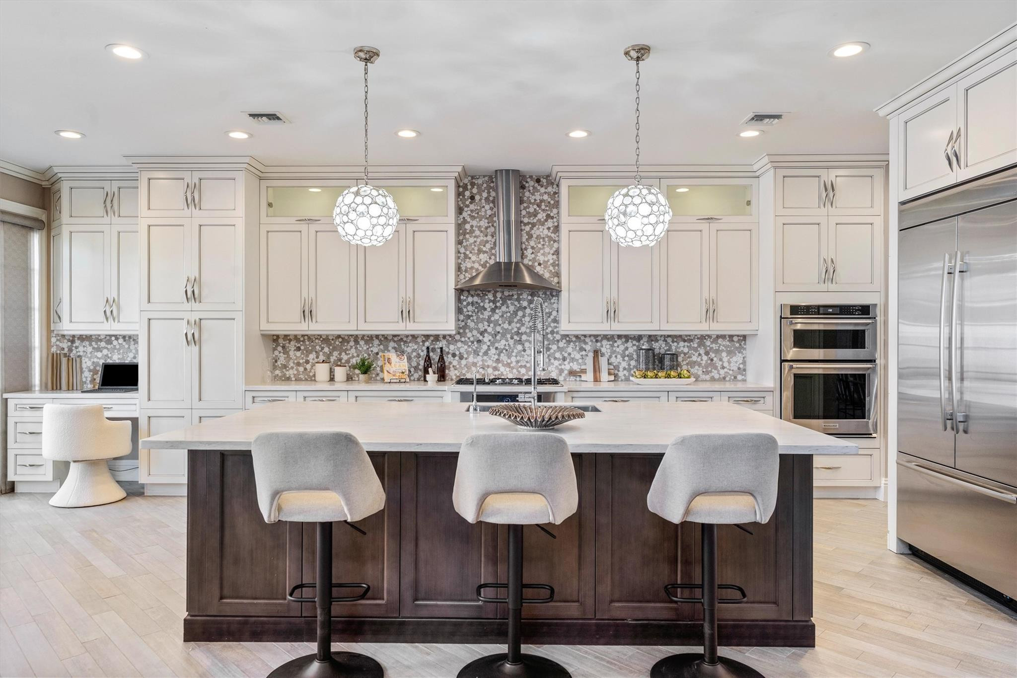 Undisclosed Address Fort Lauderdale, FL 33301