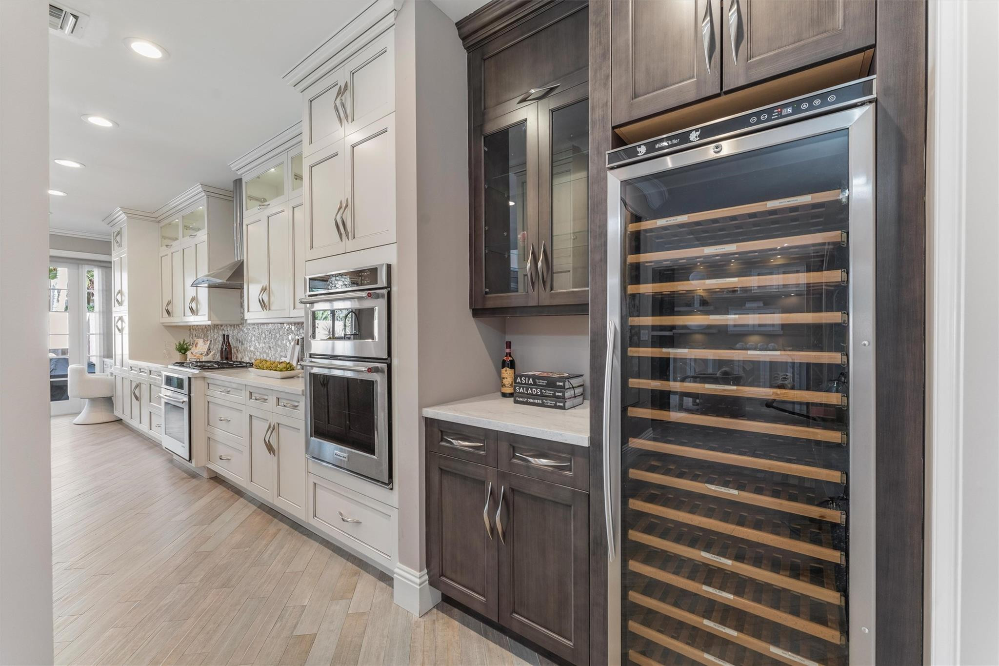 Undisclosed Address Fort Lauderdale, FL 33301