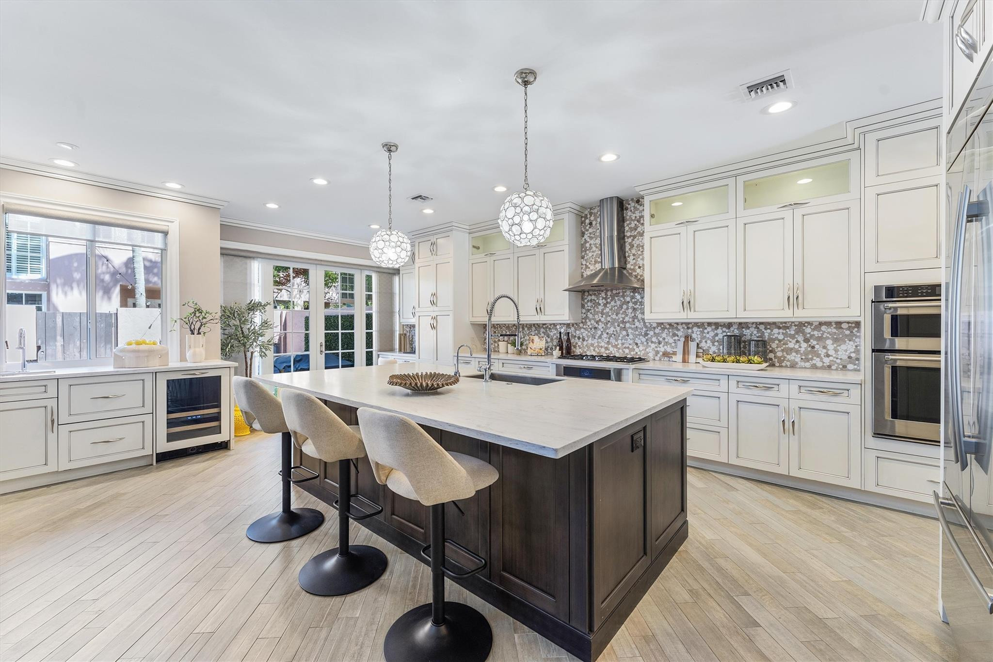 Undisclosed Address Fort Lauderdale, FL 33301