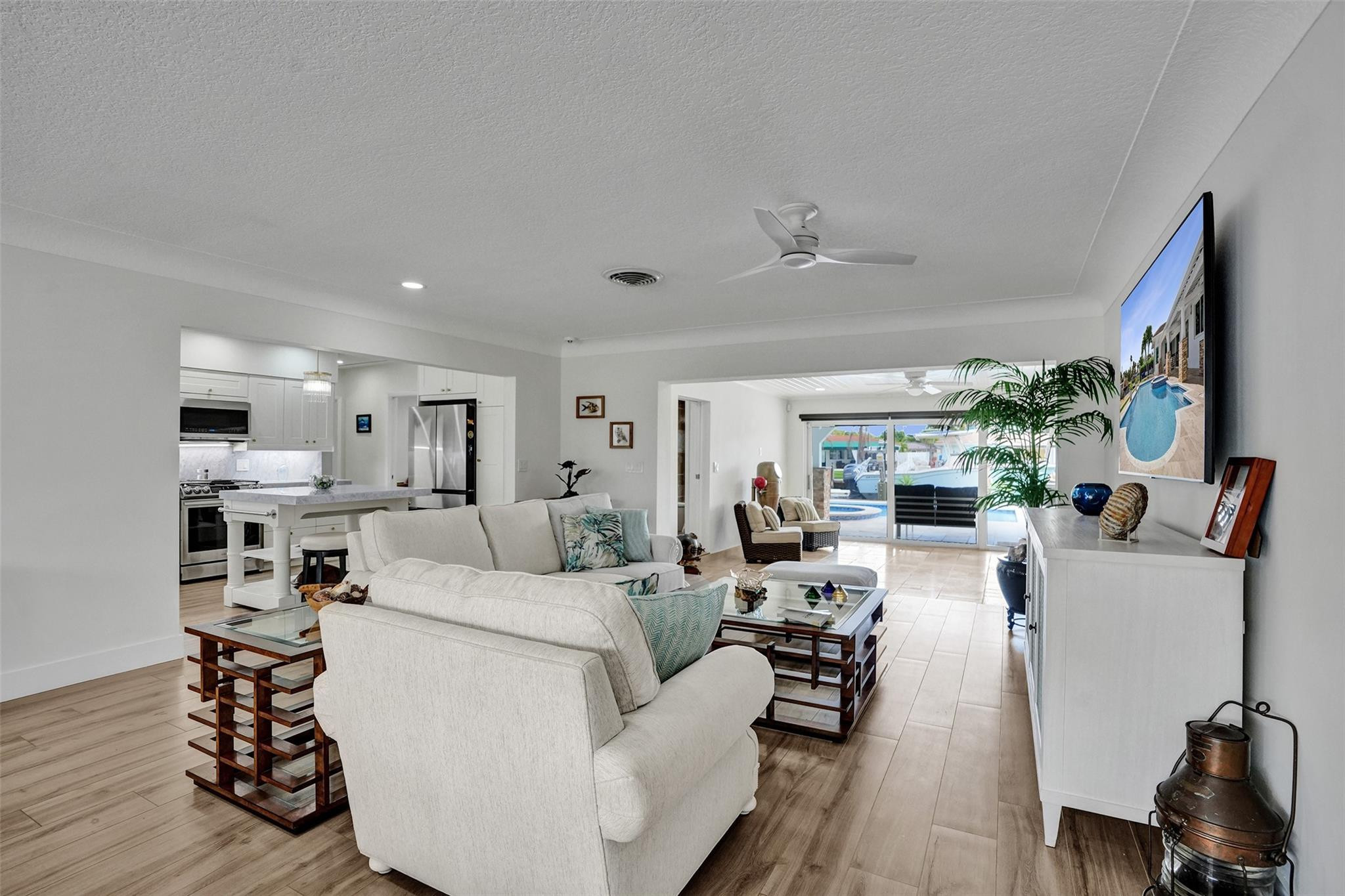 400 SE 5th Pompano Beach, FL 33060