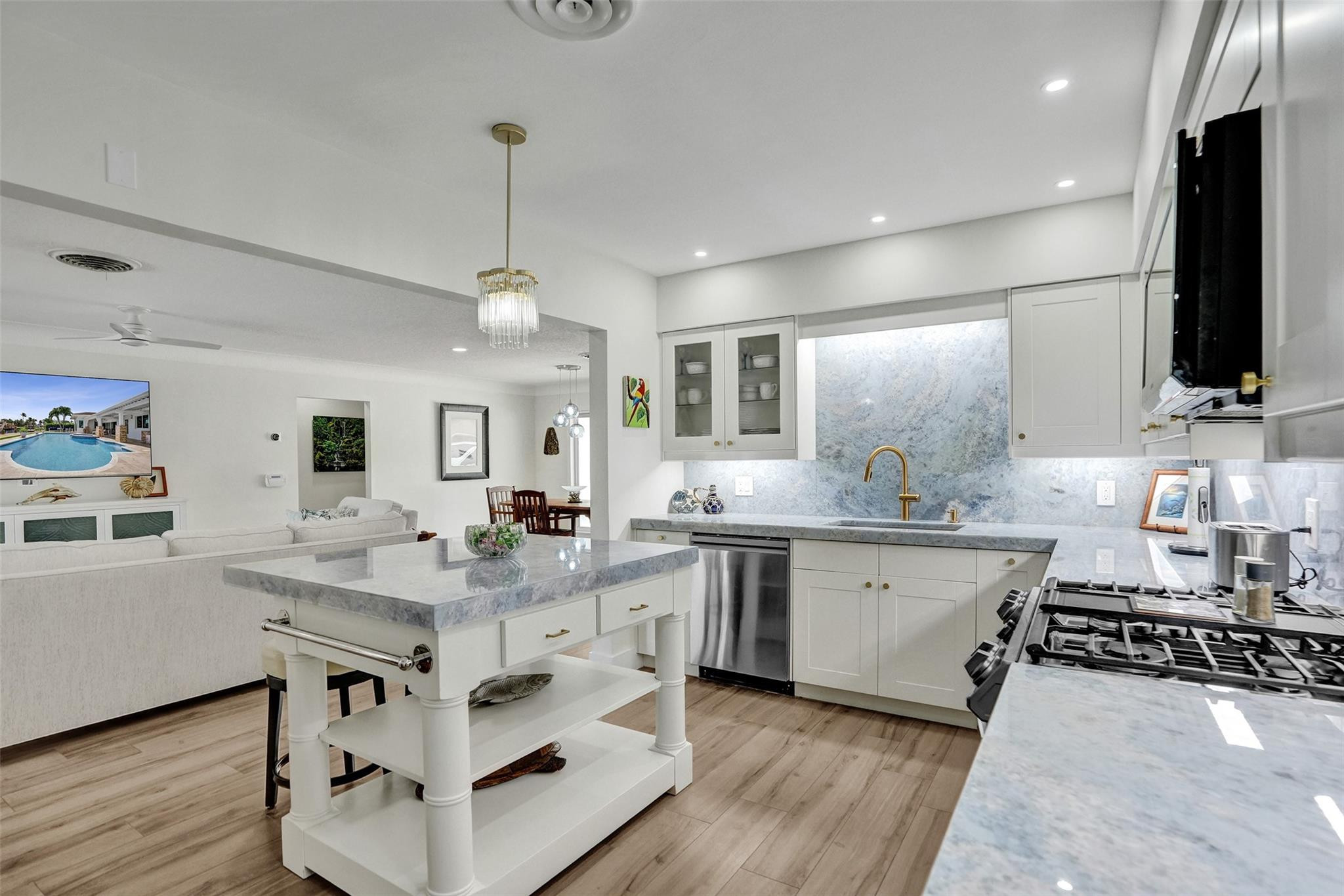 400 SE 5th Pompano Beach, FL 33060