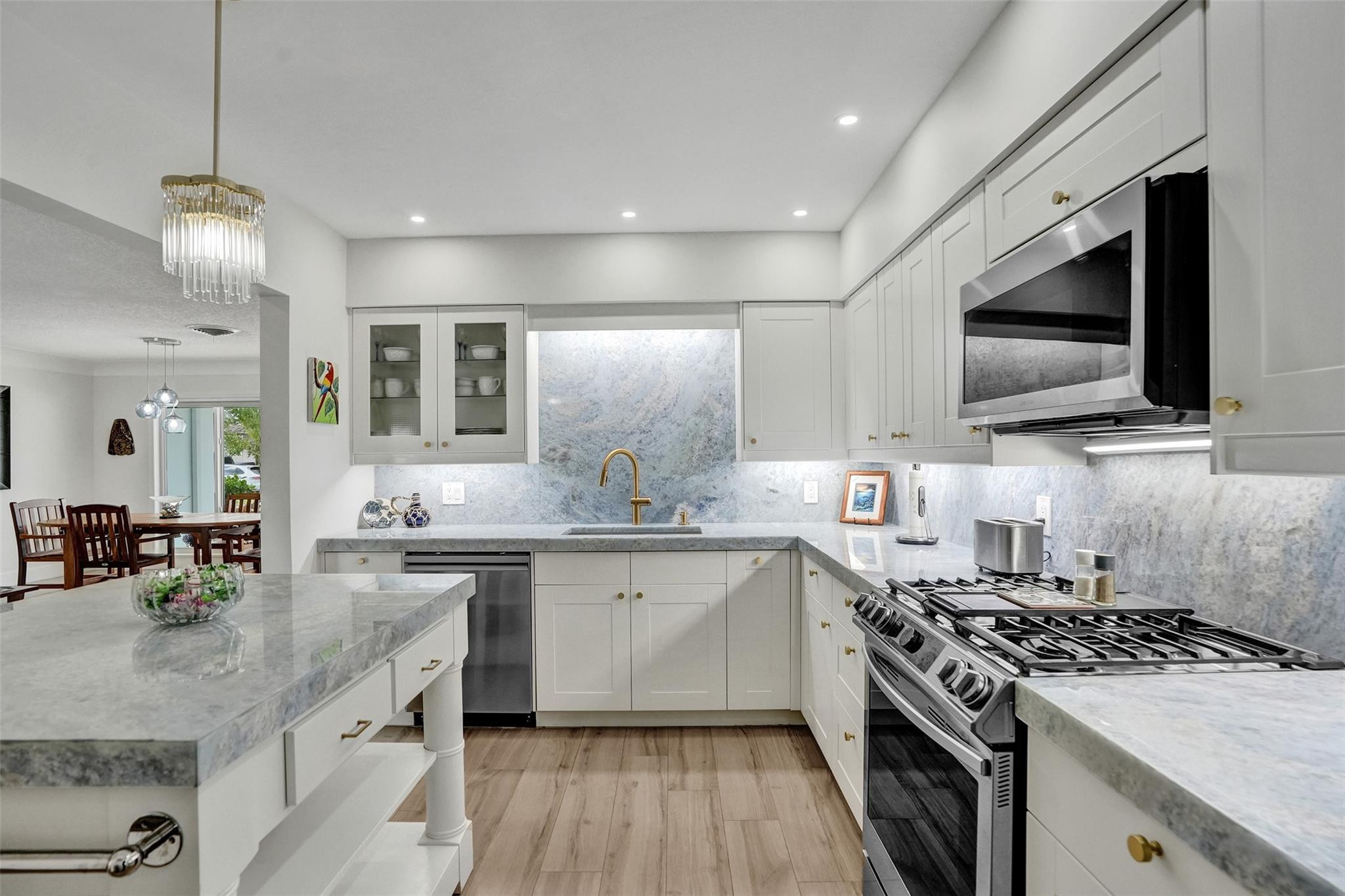 400 SE 5th Pompano Beach, FL 33060