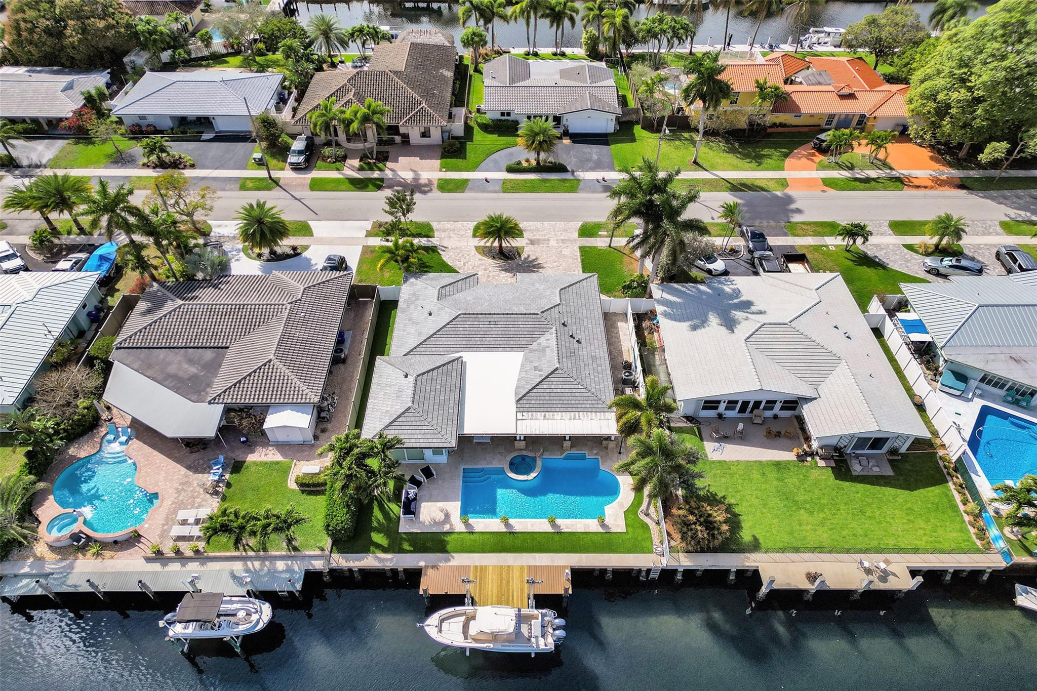 400 SE 5th Pompano Beach, FL 33060