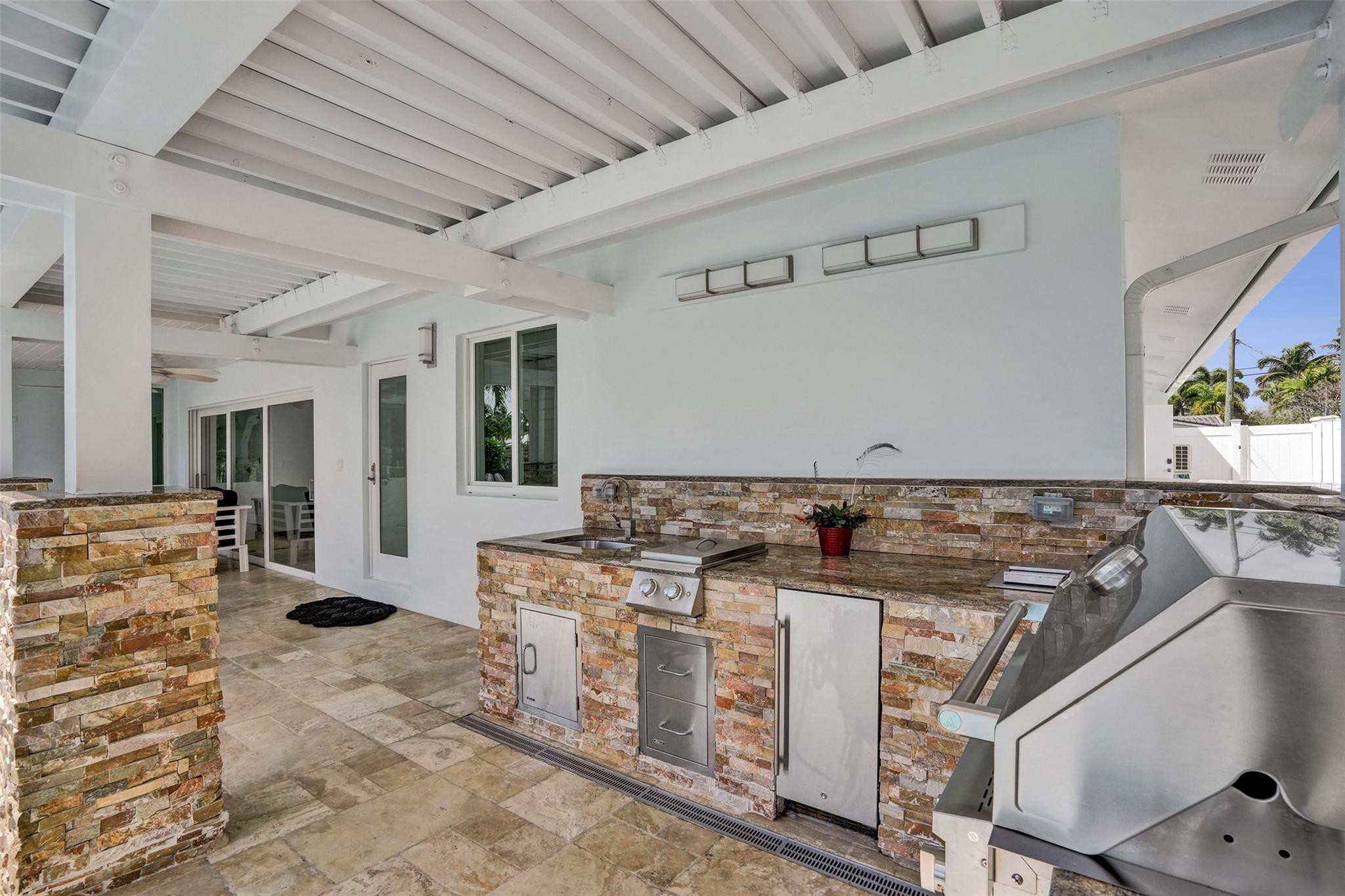 400 SE 5th Pompano Beach, FL 33060