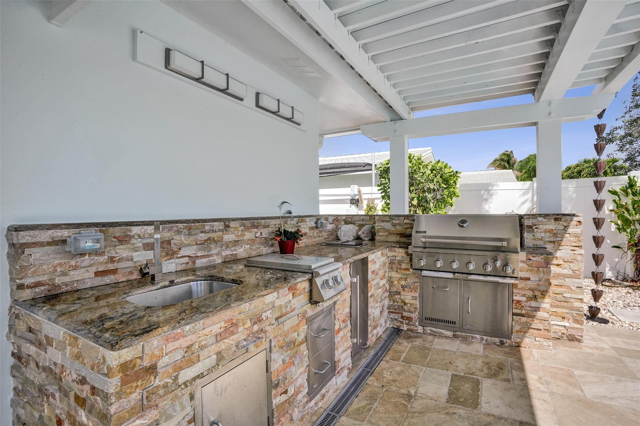 400 SE 5th Pompano Beach, FL 33060