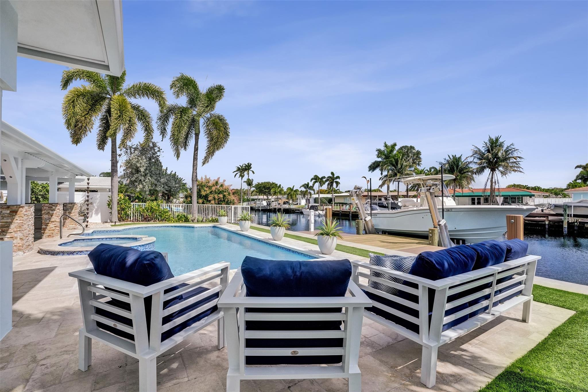 400 SE 5th Pompano Beach, FL 33060