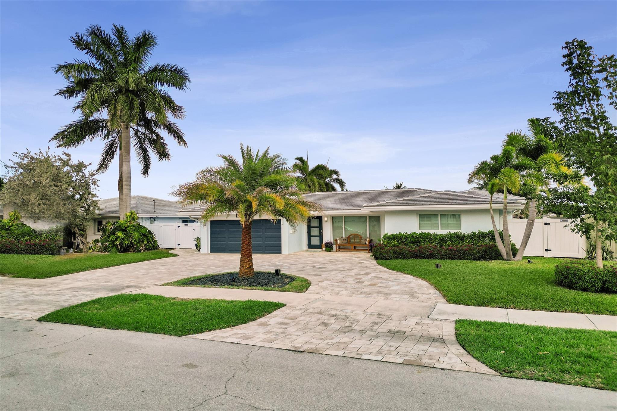 400 SE 5th Pompano Beach, FL 33060