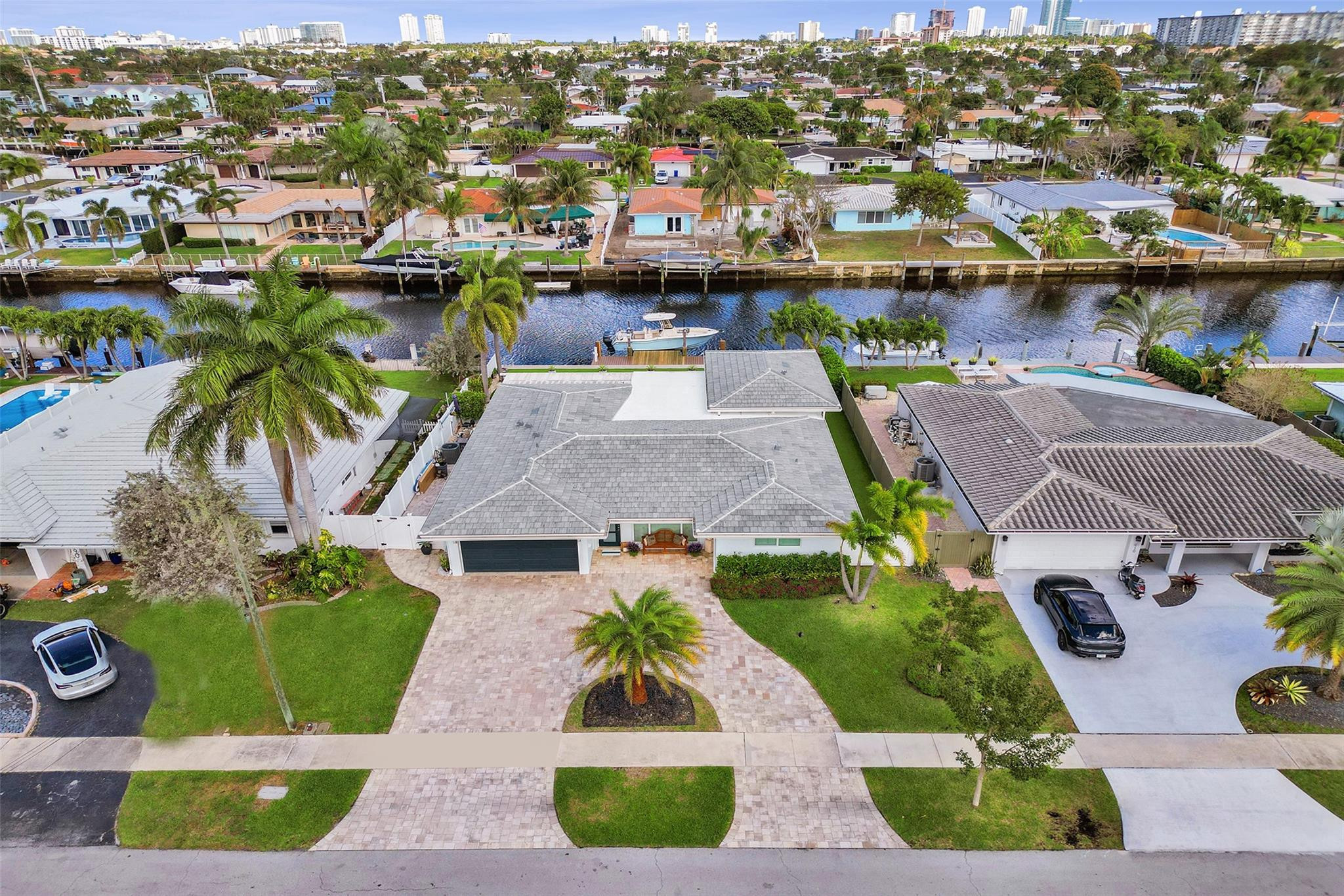 400 SE 5th Pompano Beach, FL 33060