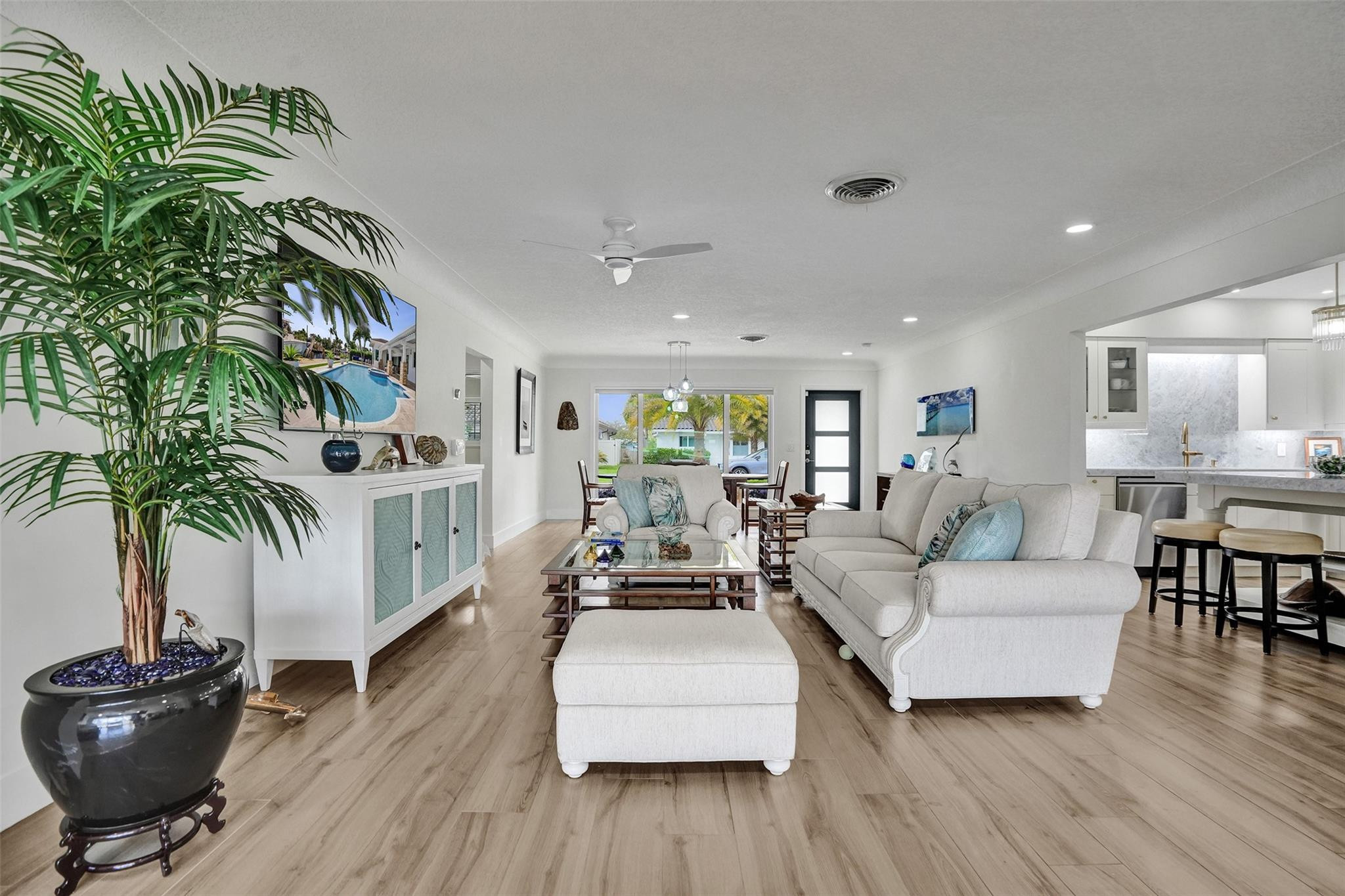 400 SE 5th Pompano Beach, FL 33060