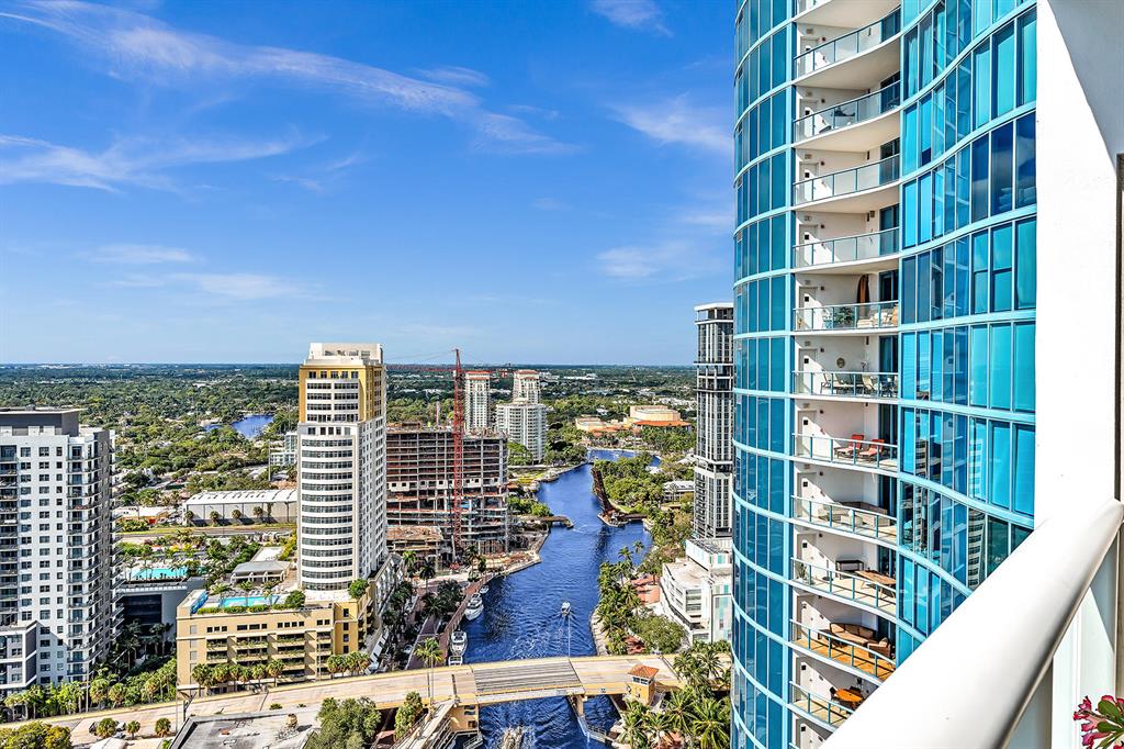 333 Las Olas Way #2910