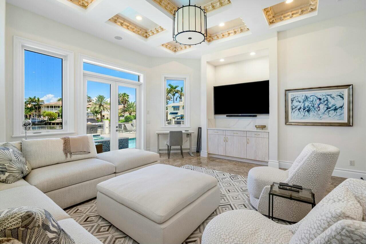 1087 Bel Lido Dr Highland Beach, FL 33487