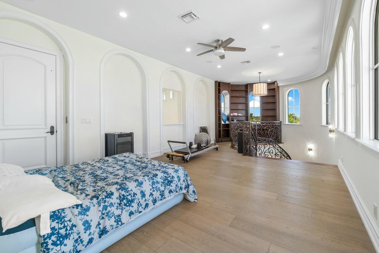 1087 Bel Lido Dr Highland Beach, FL 33487