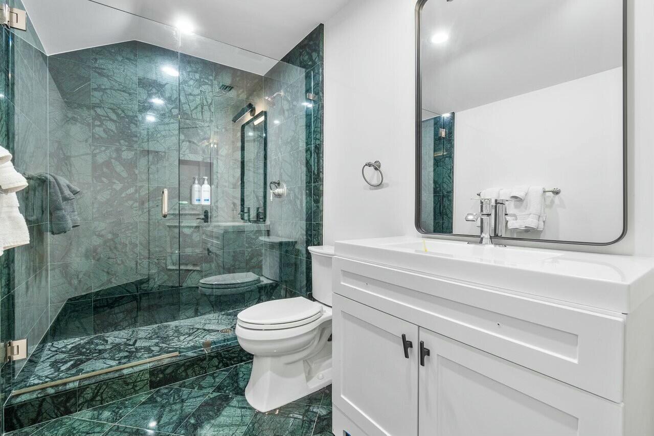 1087 Bel Lido Dr Highland Beach, FL 33487