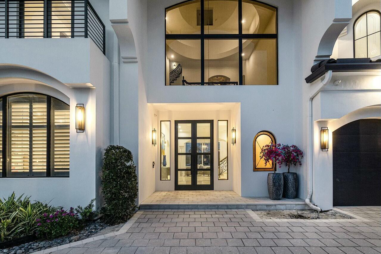 1087 Bel Lido Dr Highland Beach, FL 33487