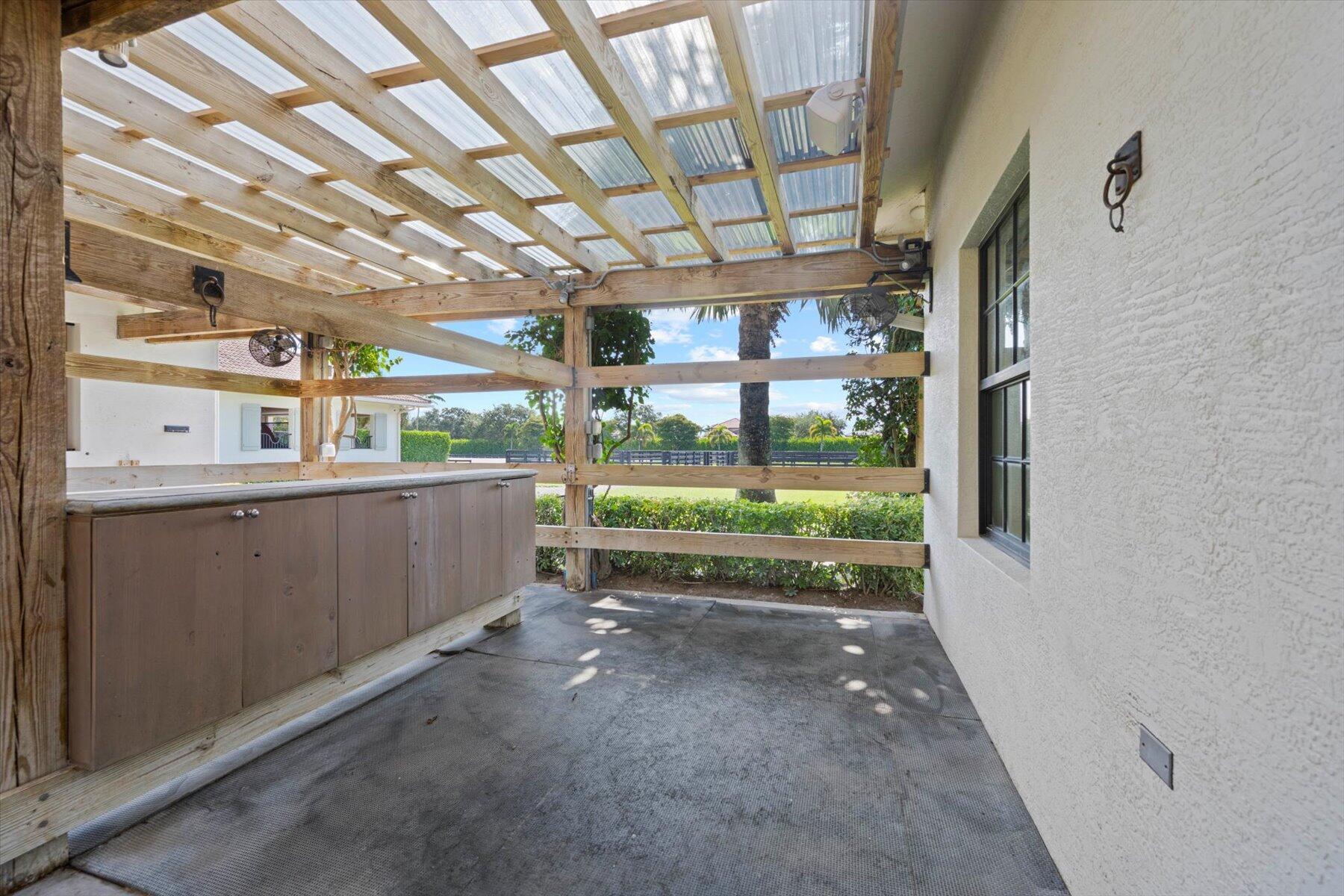 15590 Sea Mist Ln Wellington, FL 33414