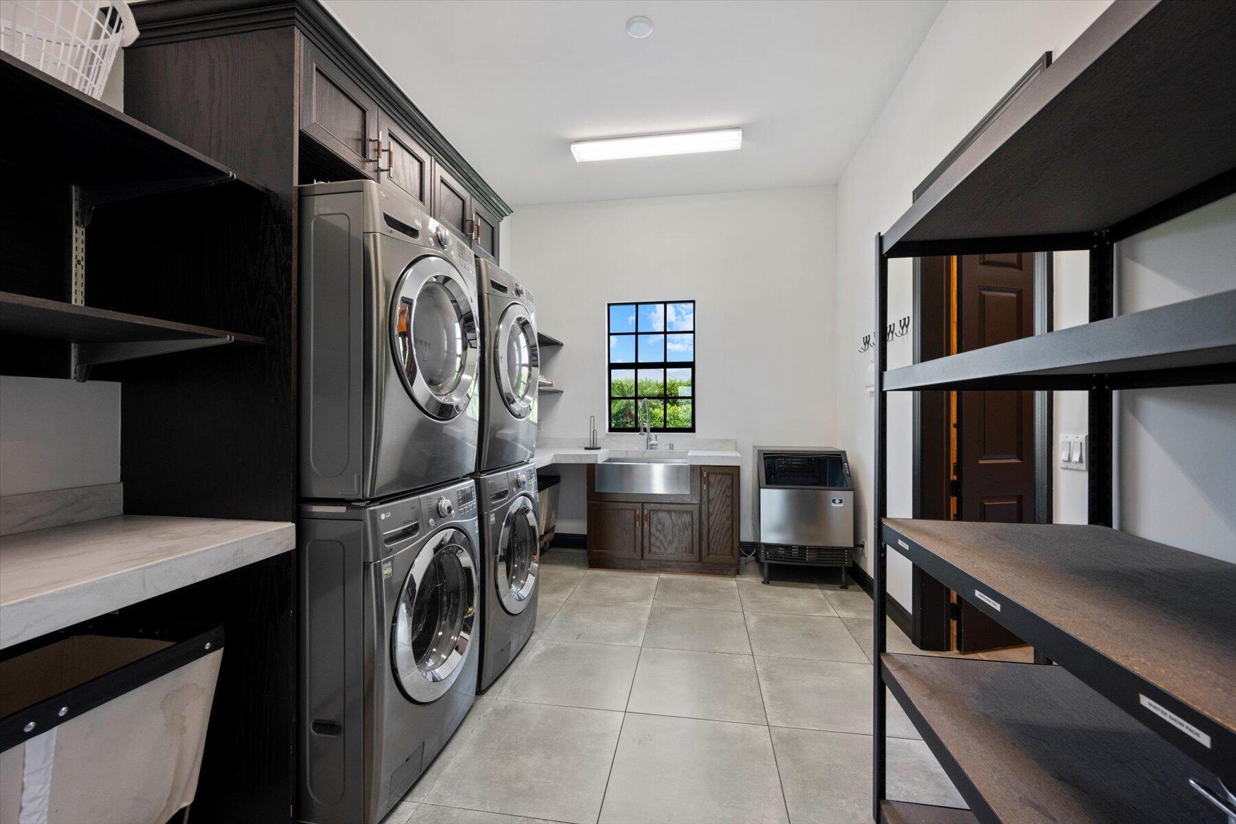 15590 Sea Mist Ln Wellington, FL 33414