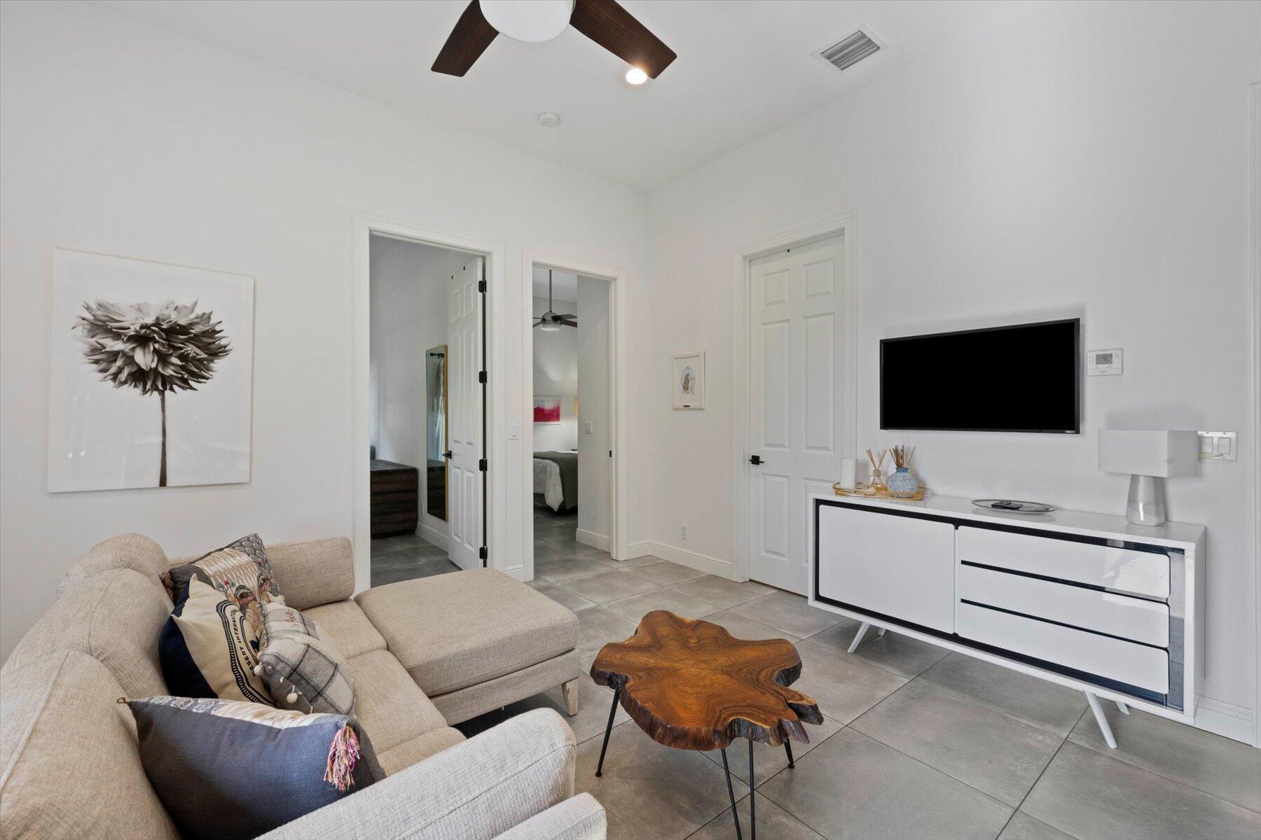 15590 Sea Mist Ln Wellington, FL 33414