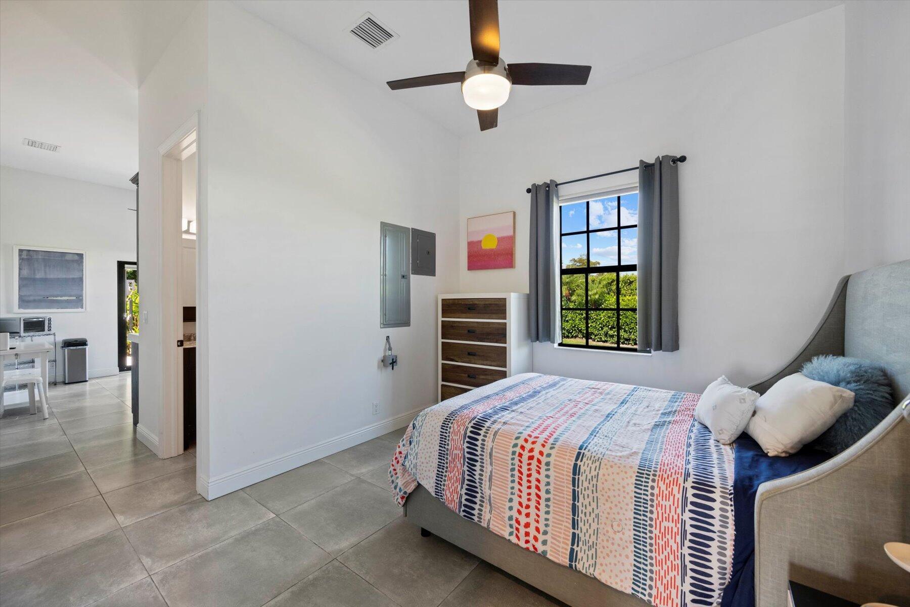 15590 Sea Mist Ln Wellington, FL 33414