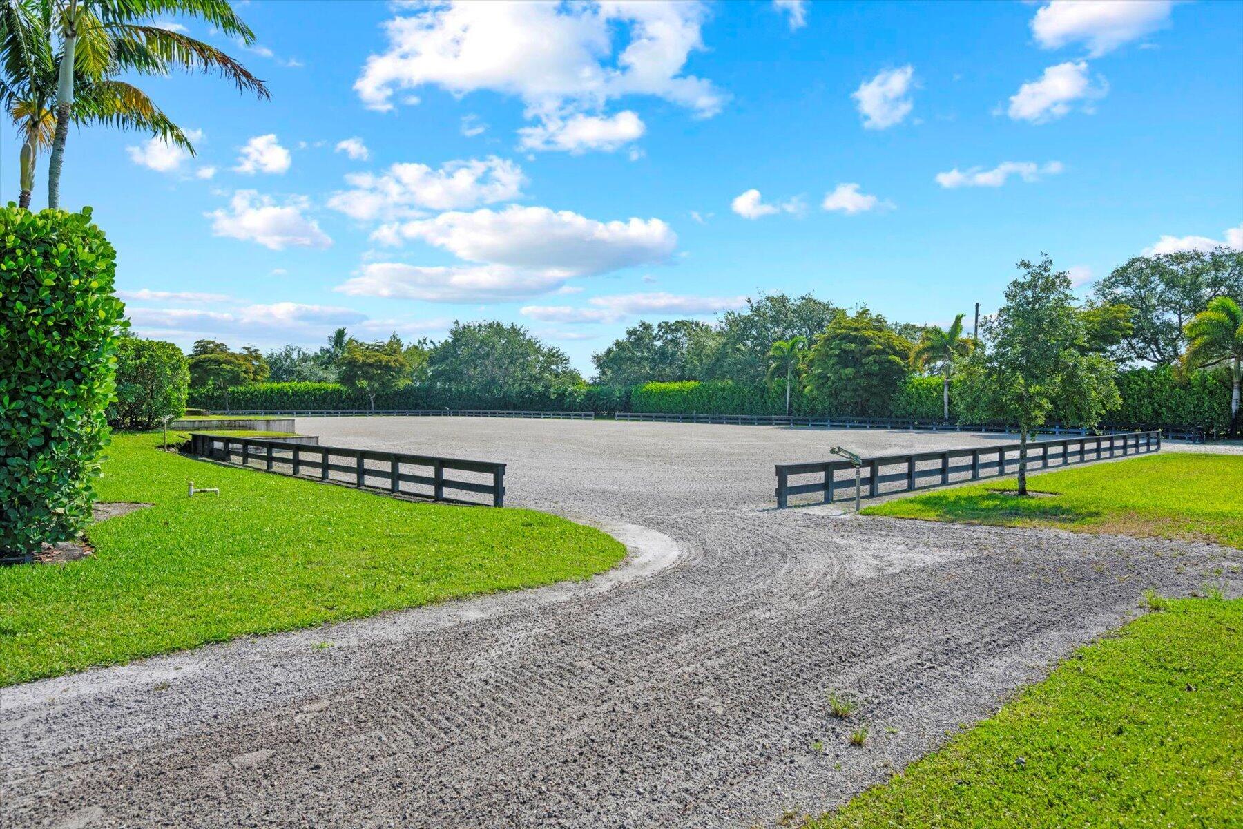 15590 Sea Mist Ln Wellington, FL 33414