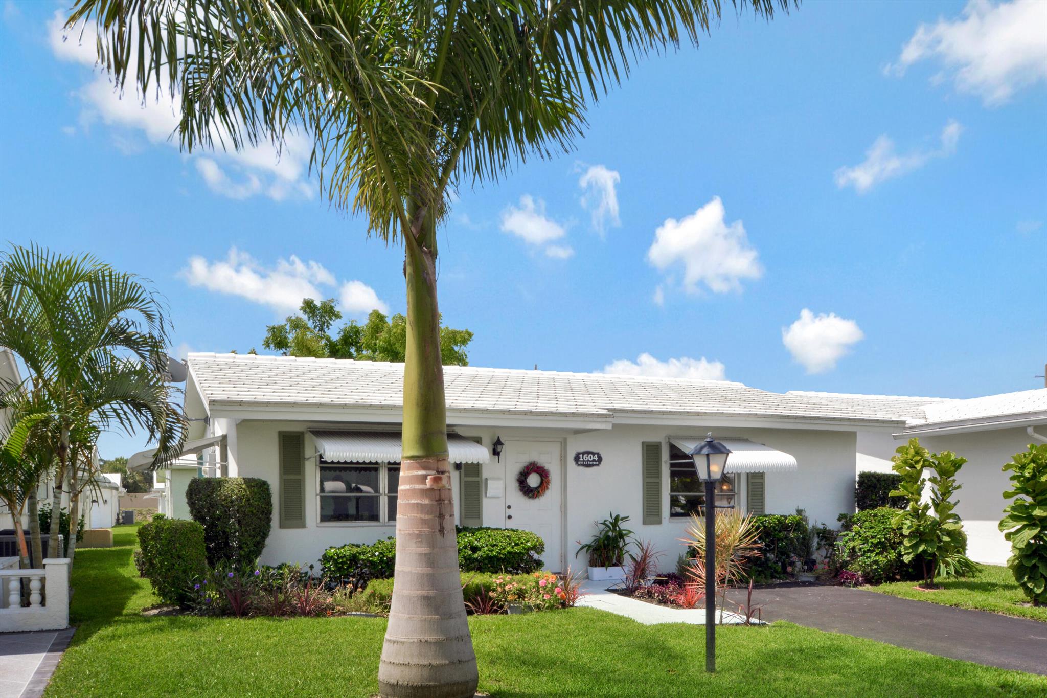 1604 SW 13th Ter