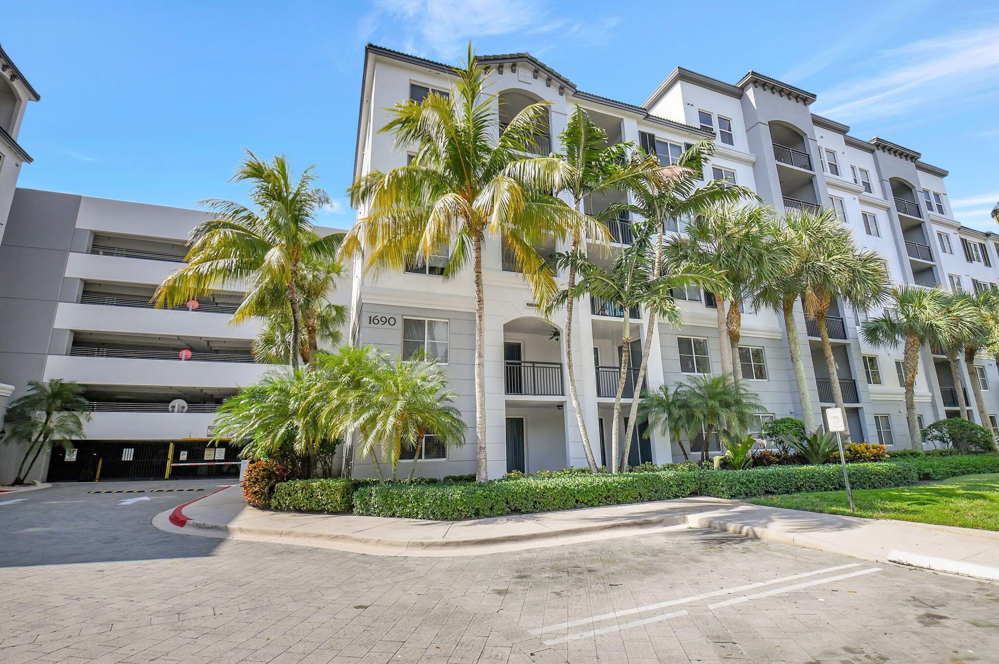 1690 Renaissance Cmns Blvd #1329