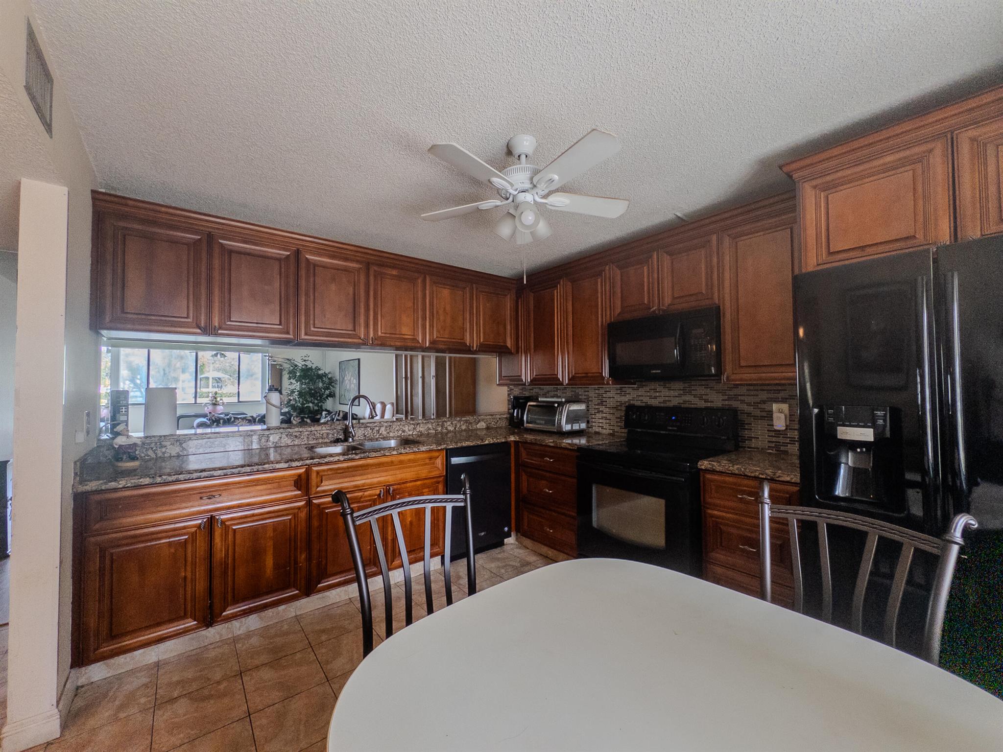 8030 Hampton Blvd #106