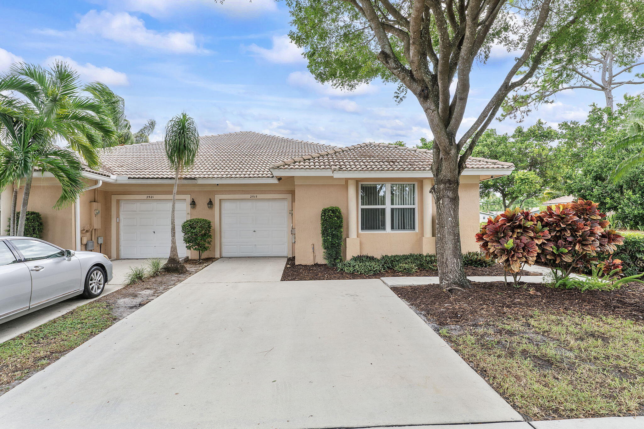 2515 Coral Trace Cir