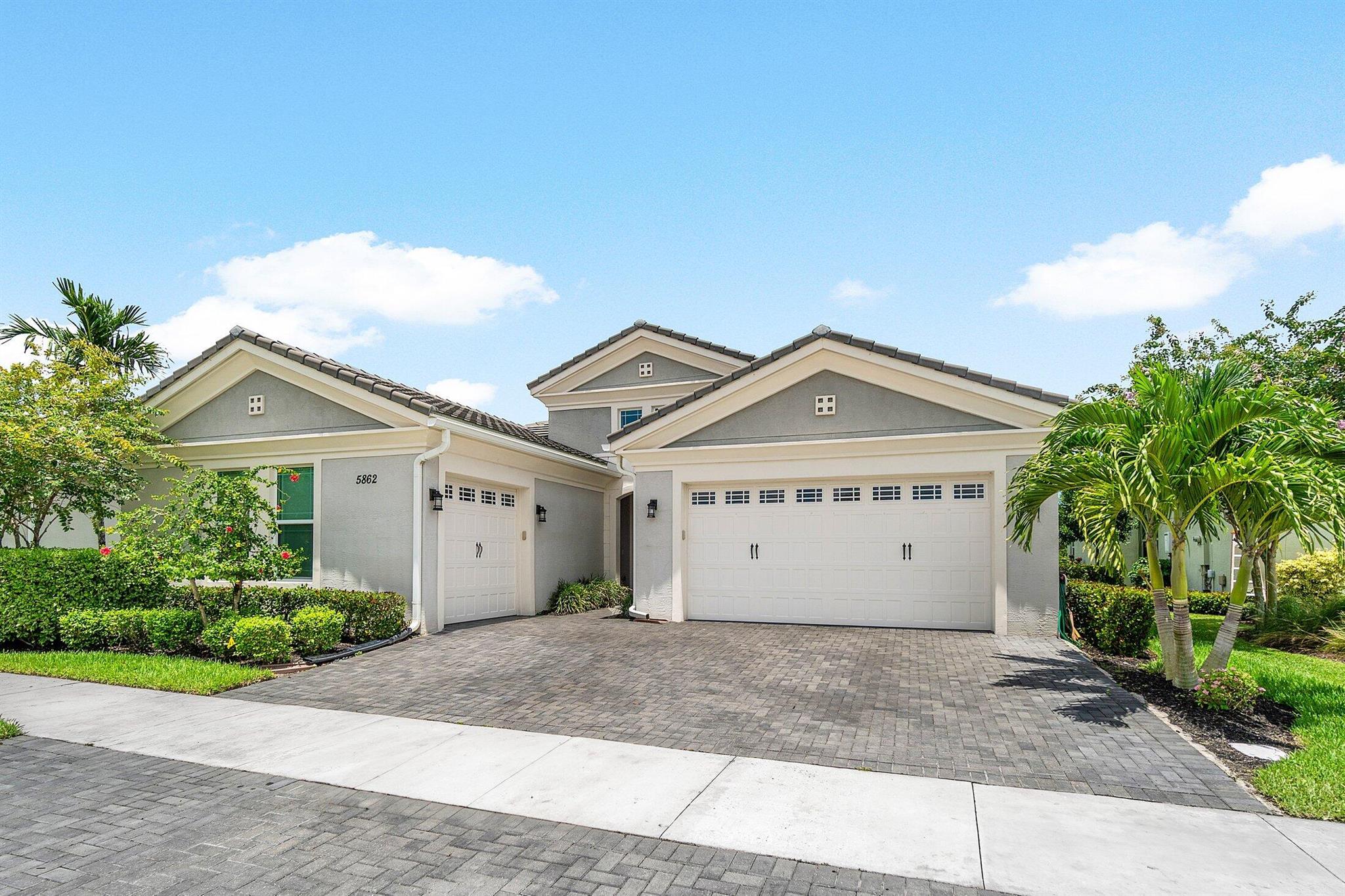 5862 Whippoorwill Cir