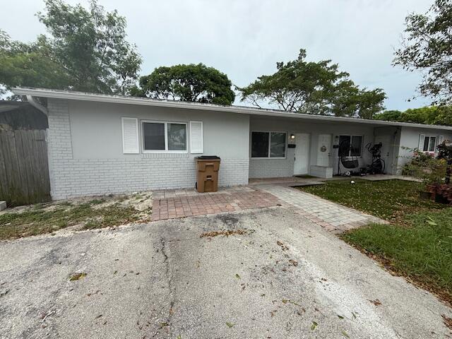 240 NW 41st Ct