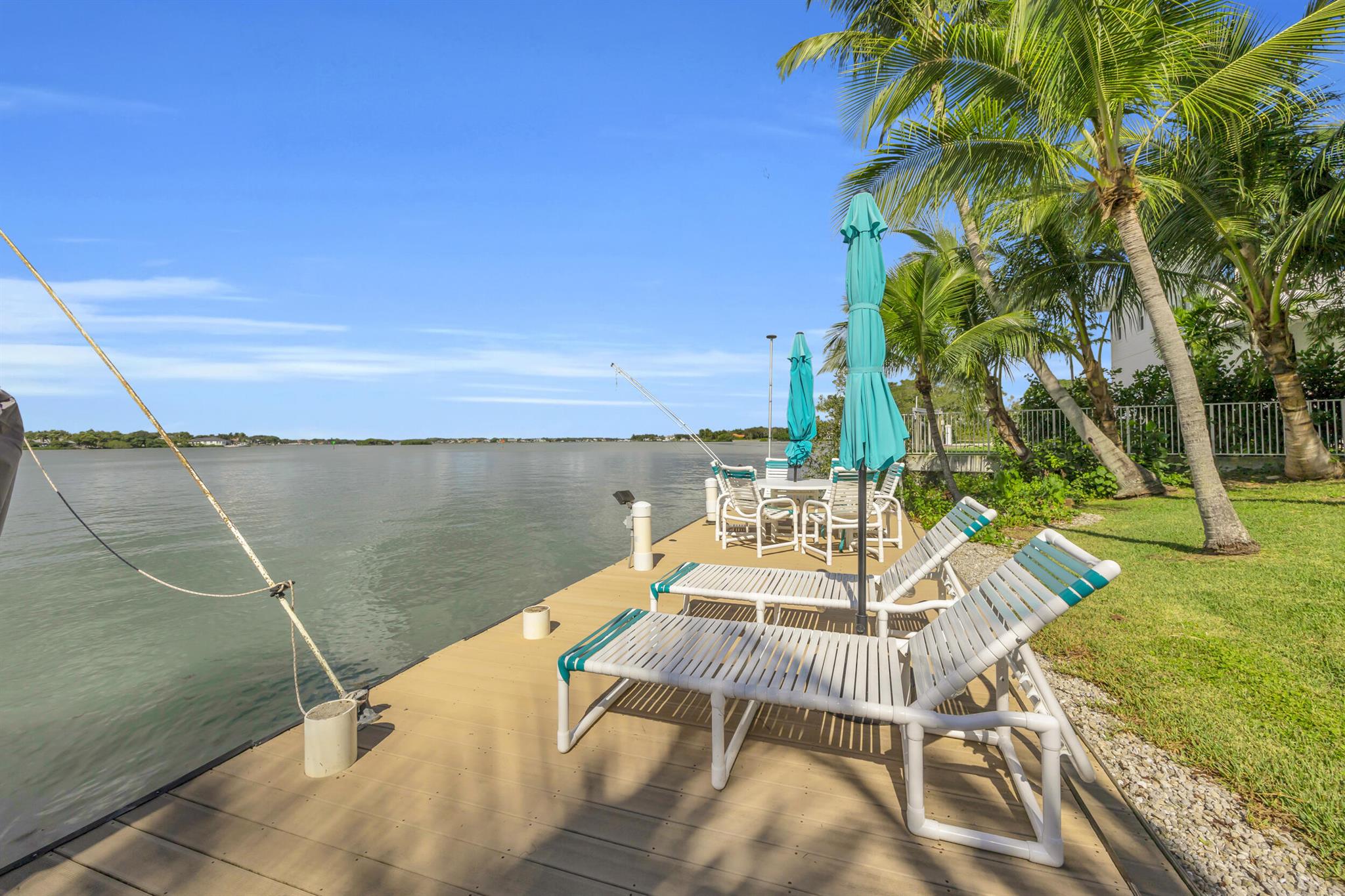 1305 Peninsular Rd Jupiter, FL 33469