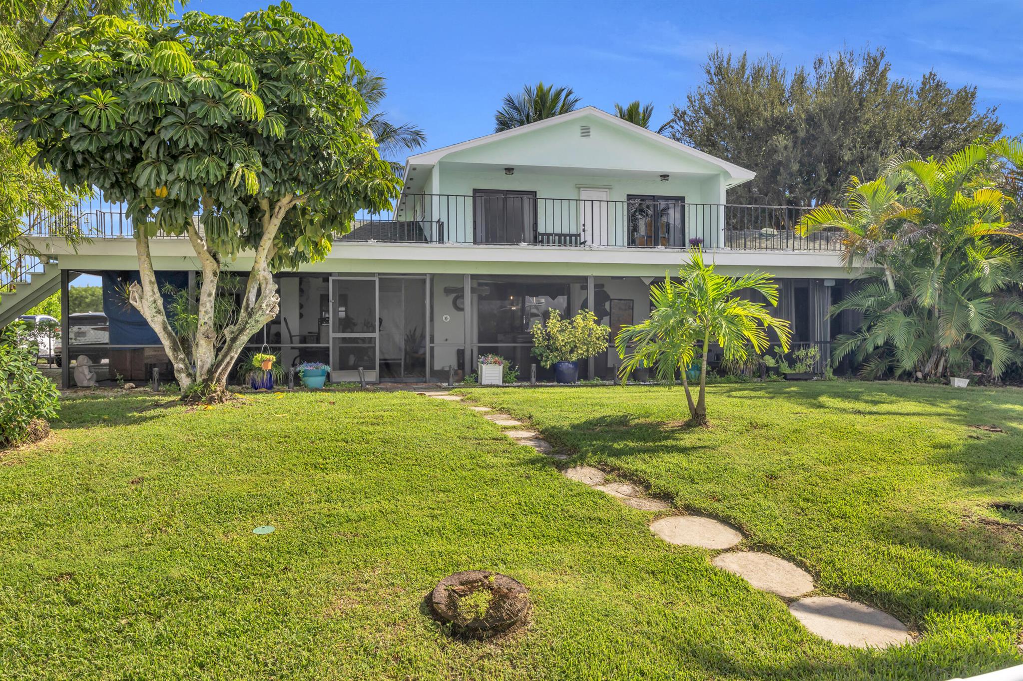 1305 Peninsular Rd Jupiter, FL 33469