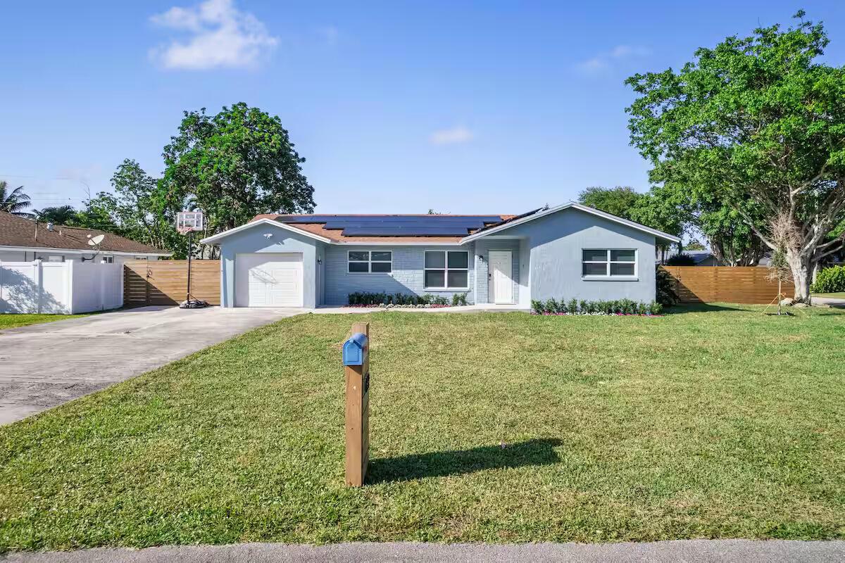 667 Blue Jay Rd