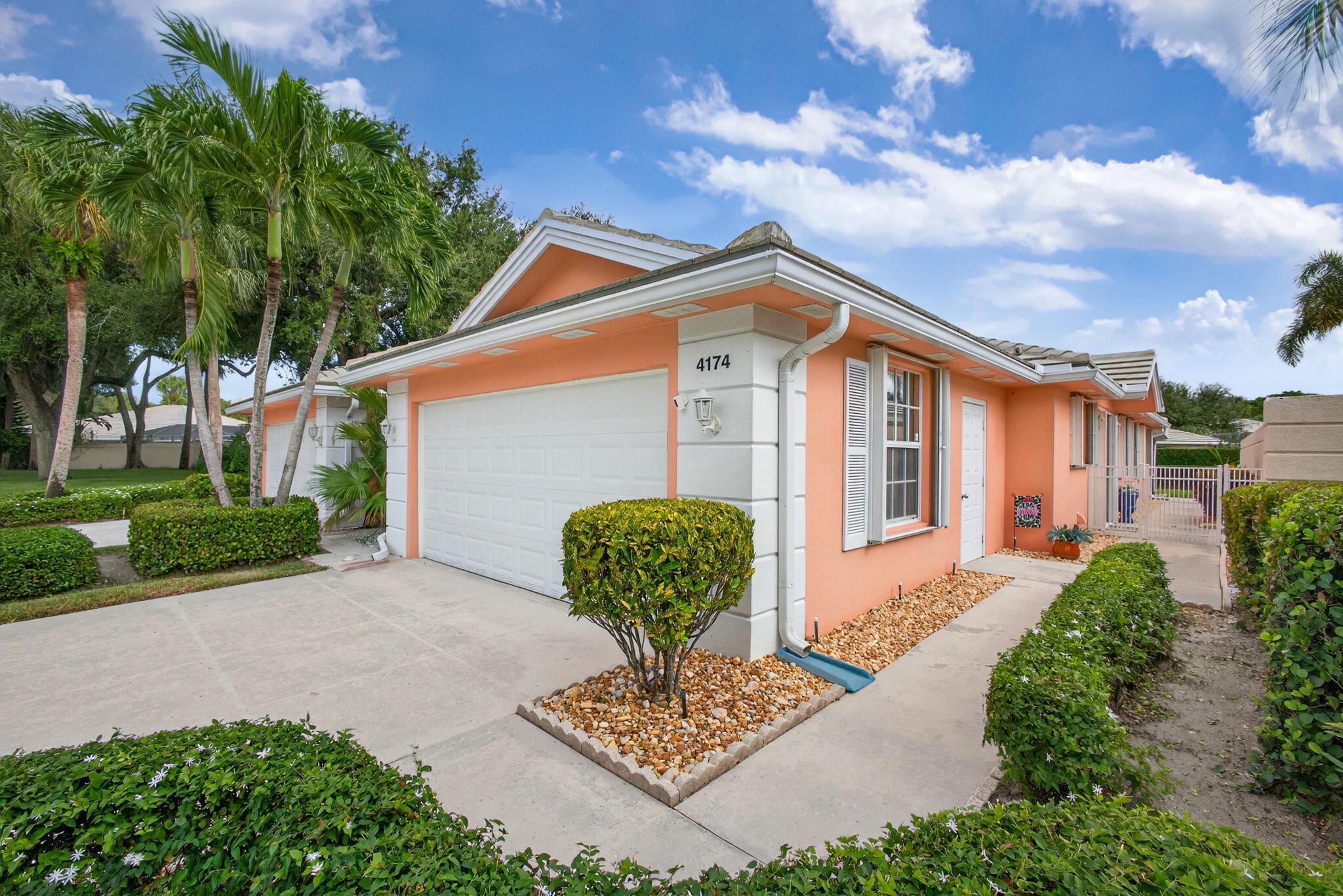 4174 Royal Oak Dr