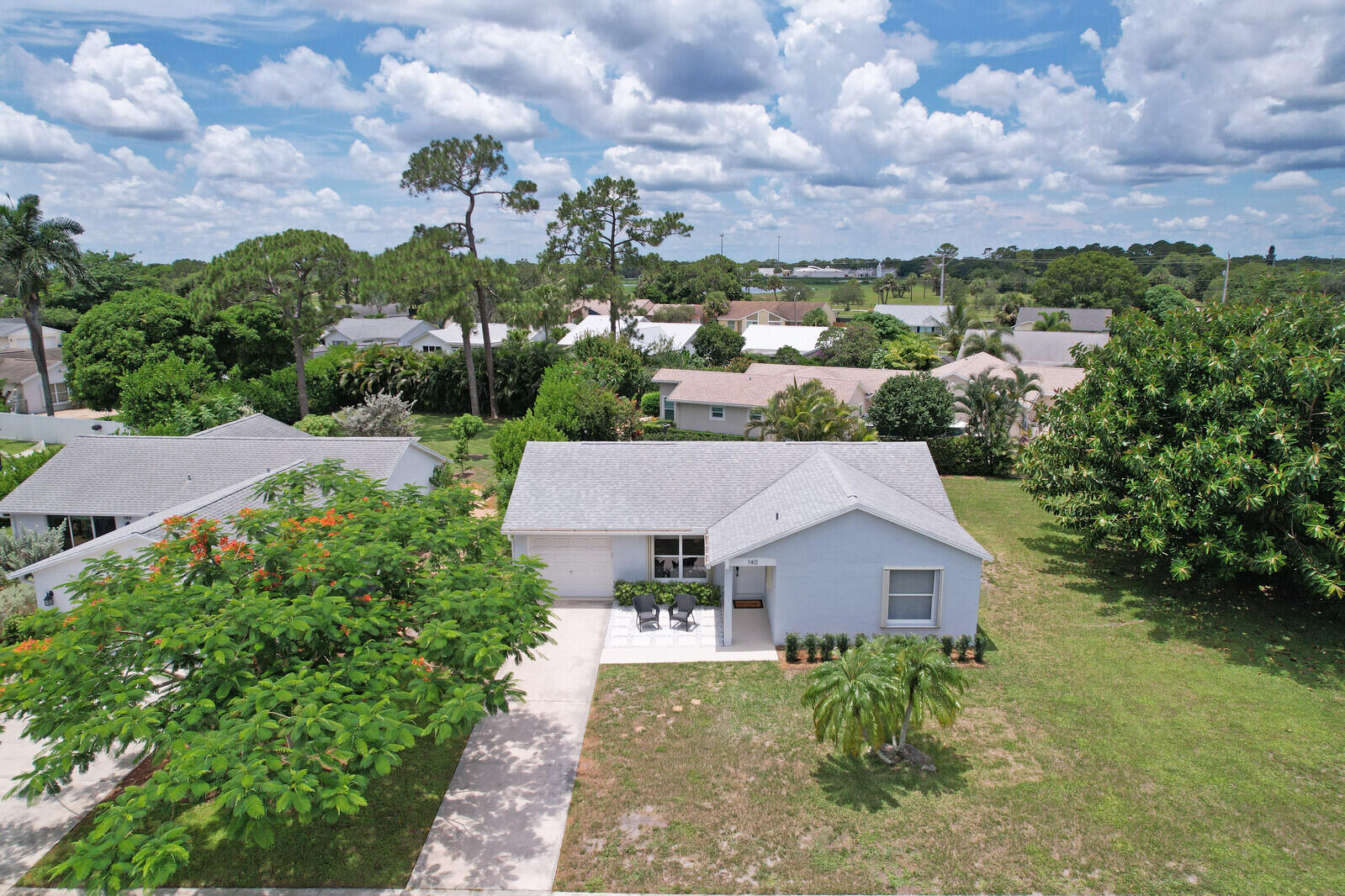 140 Village Jupiter, FL 33458