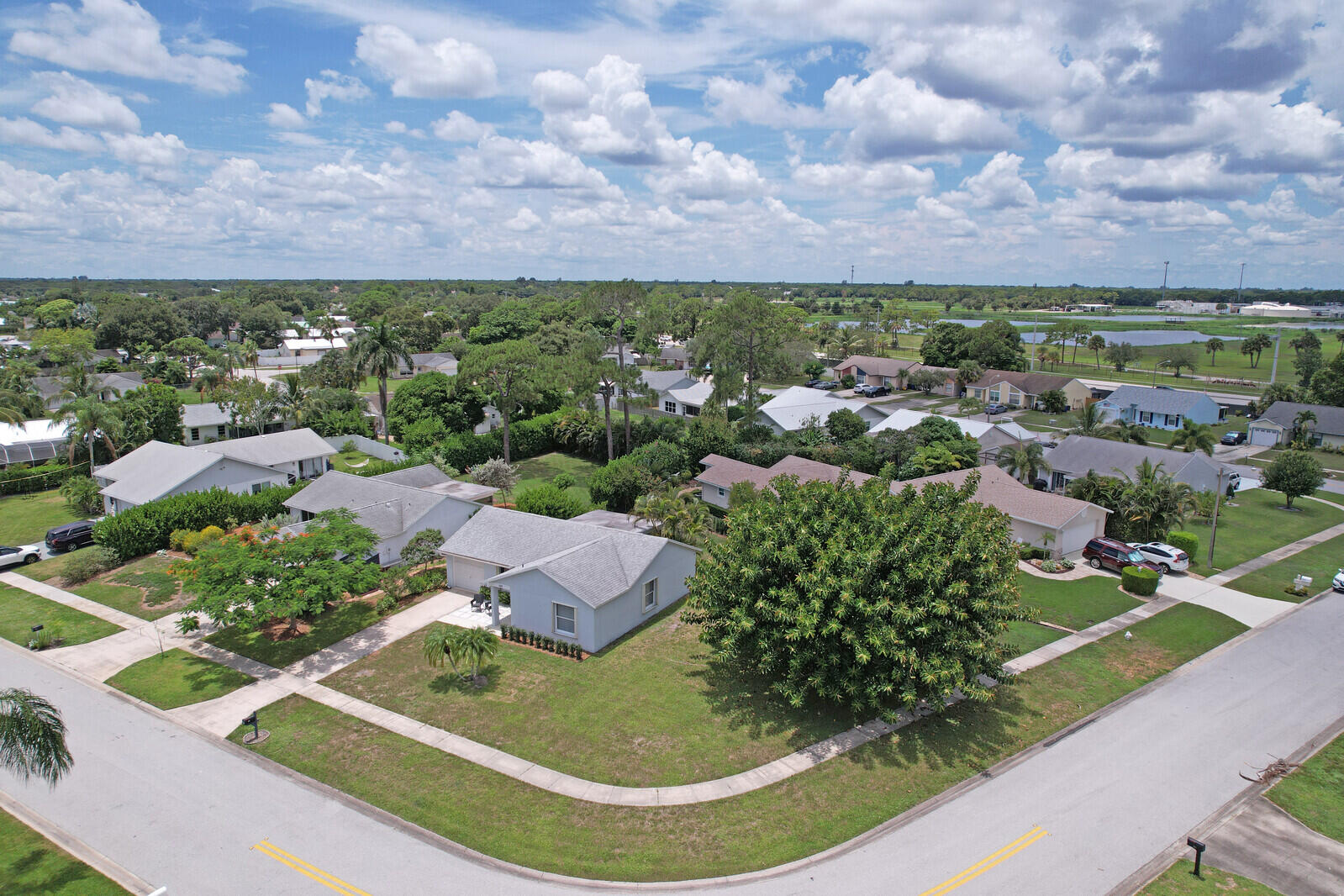 140 Village Jupiter, FL 33458