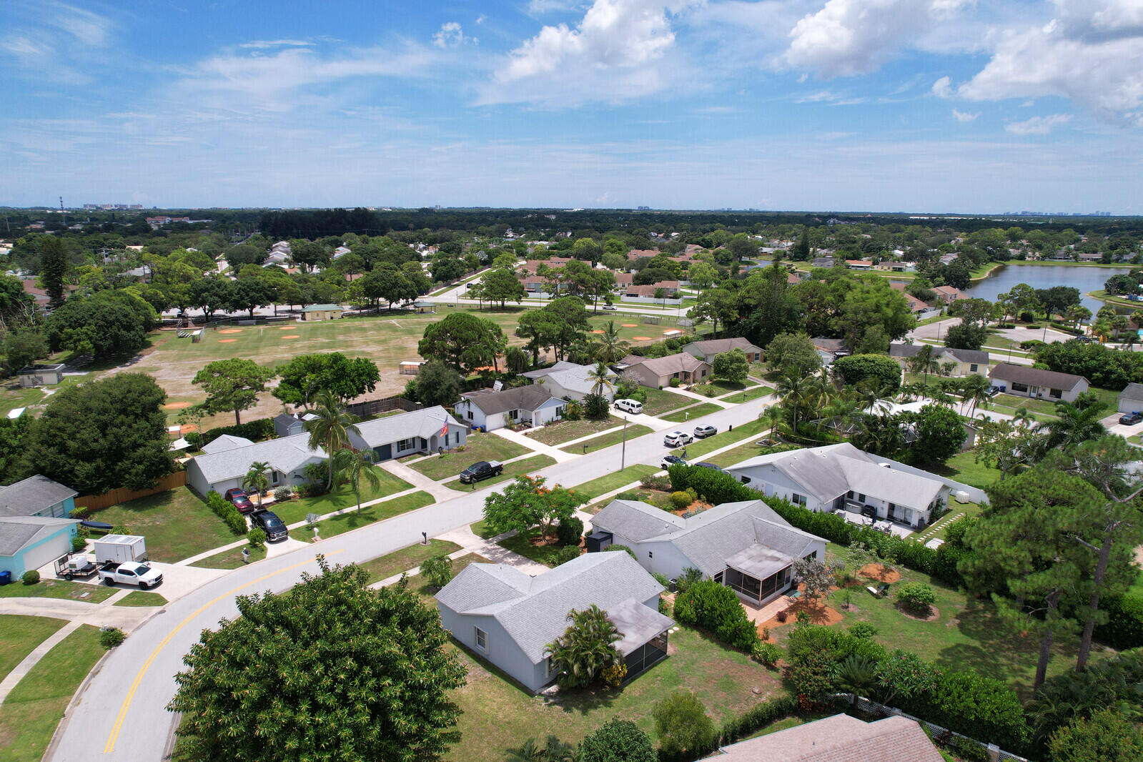 140 Village Jupiter, FL 33458