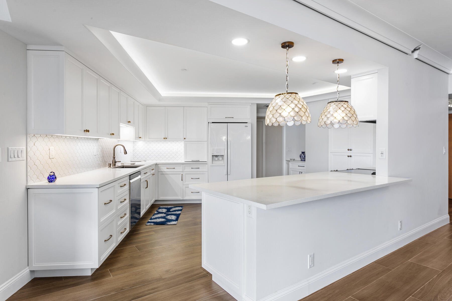 100 Lakeshore Dr #454 North Palm Beach, FL 33408