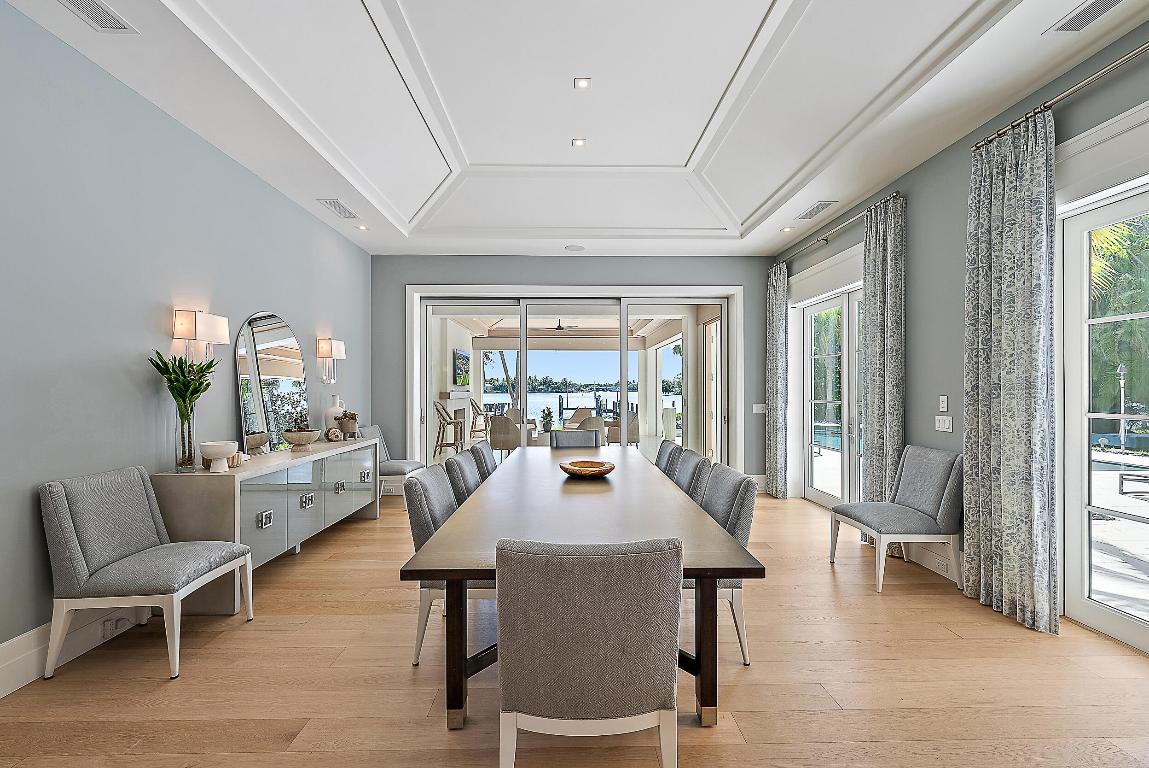 19651 Riverside Dr Jupiter, FL 33469