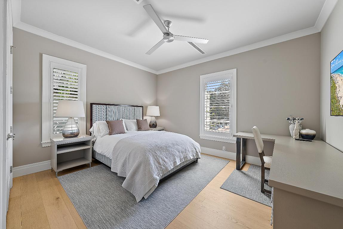 19651 Riverside Dr Jupiter, FL 33469