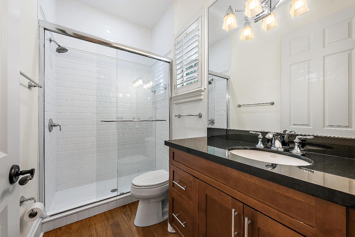 19651 Riverside Dr Jupiter, FL 33469