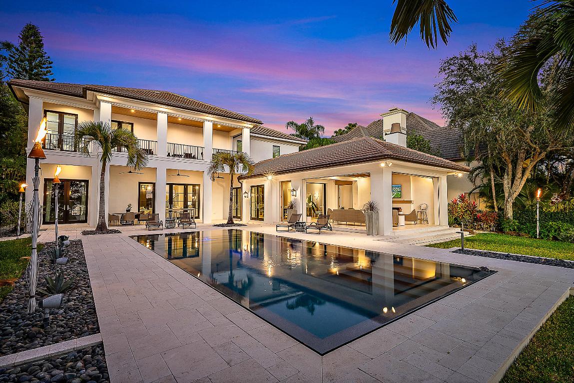 19651 Riverside Dr Jupiter, FL 33469