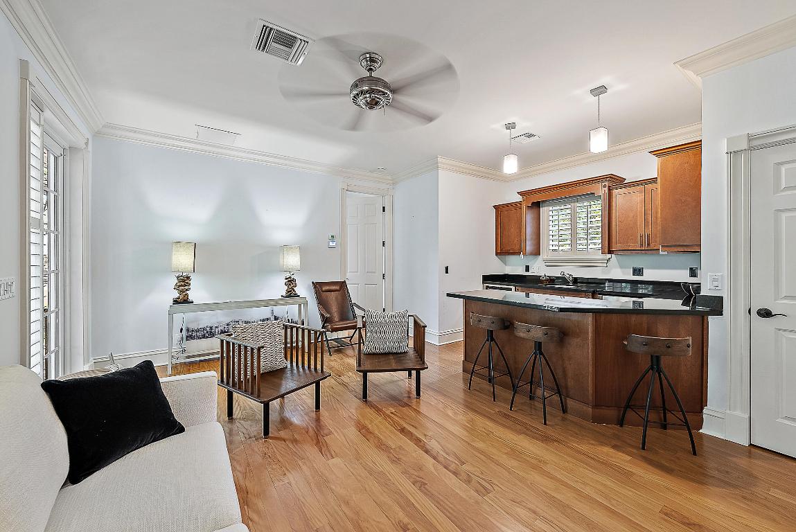 19651 Riverside Dr Jupiter, FL 33469