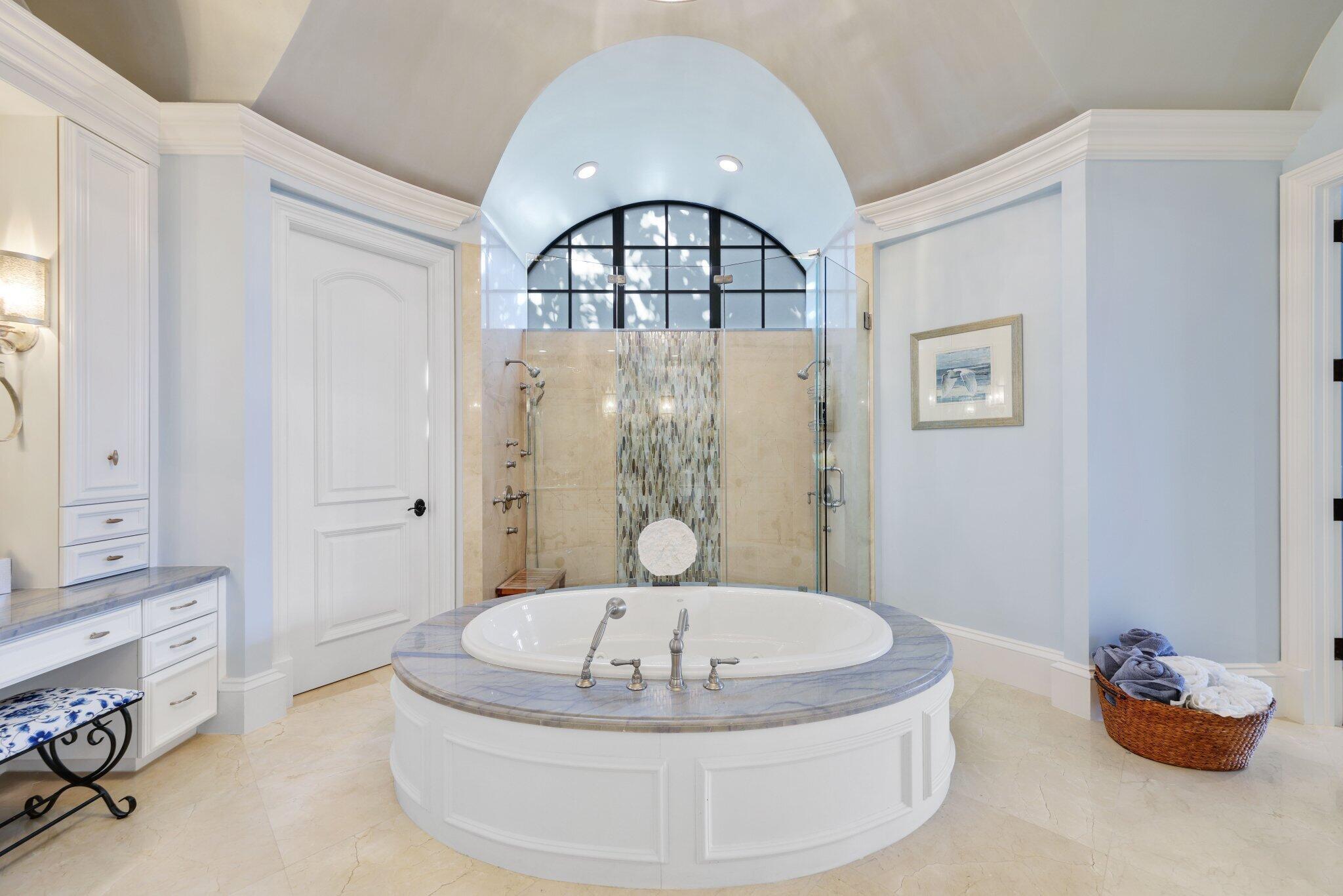 4230 Intracoastal Dr Highland Beach, FL 33487