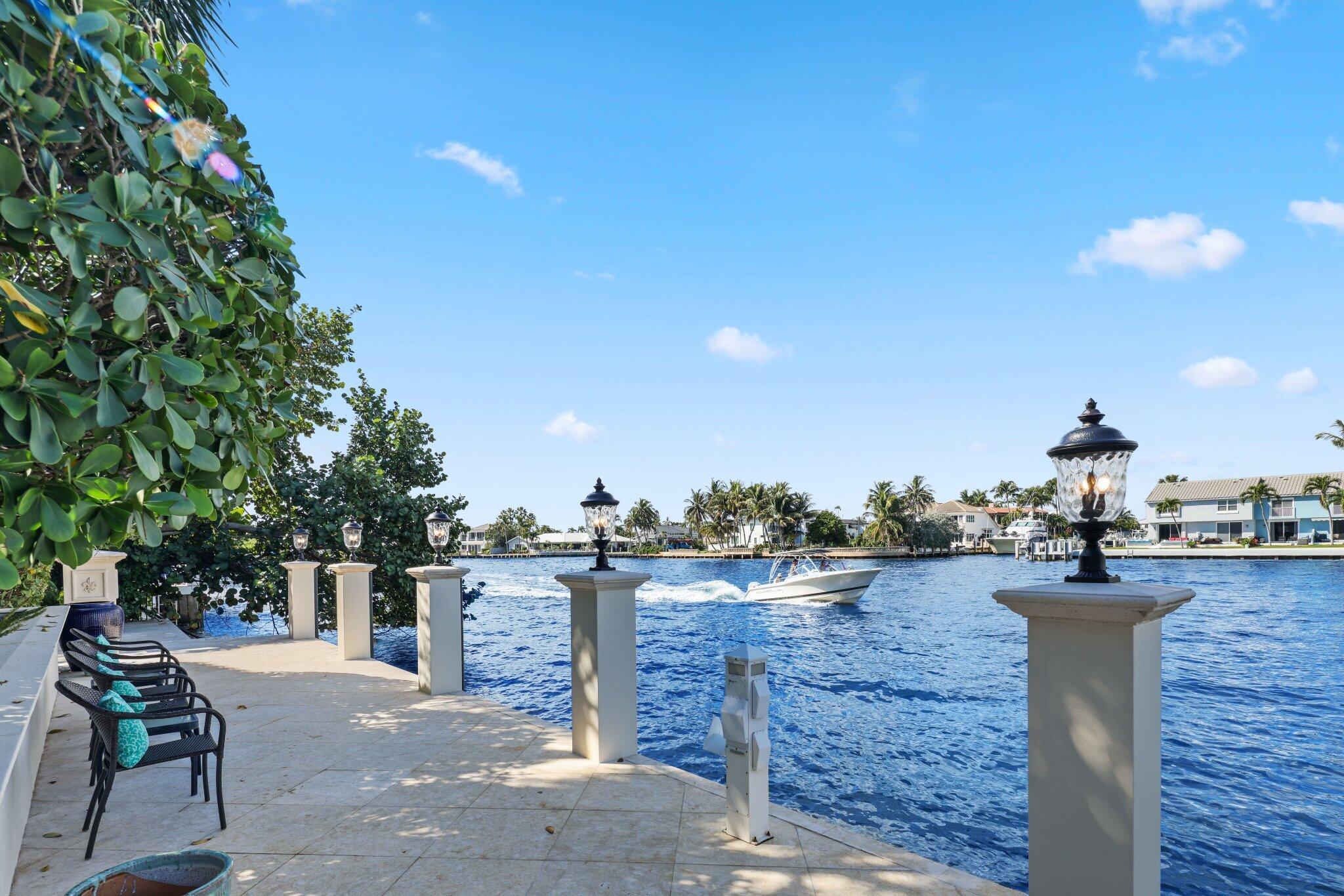 4230 Intracoastal Dr Highland Beach, FL 33487