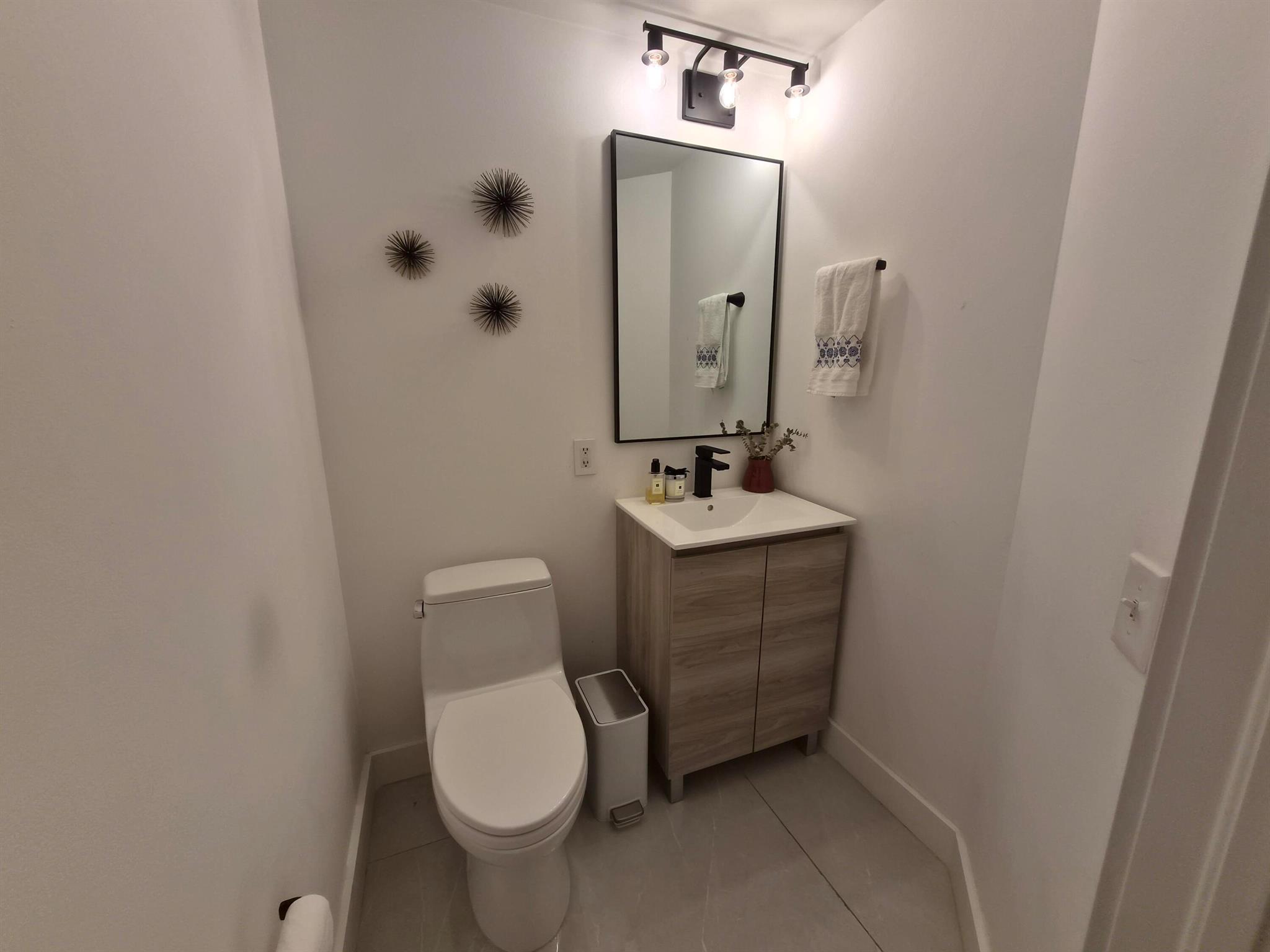 701 Brickell Key Blvd #2008 Miami, FL 33131