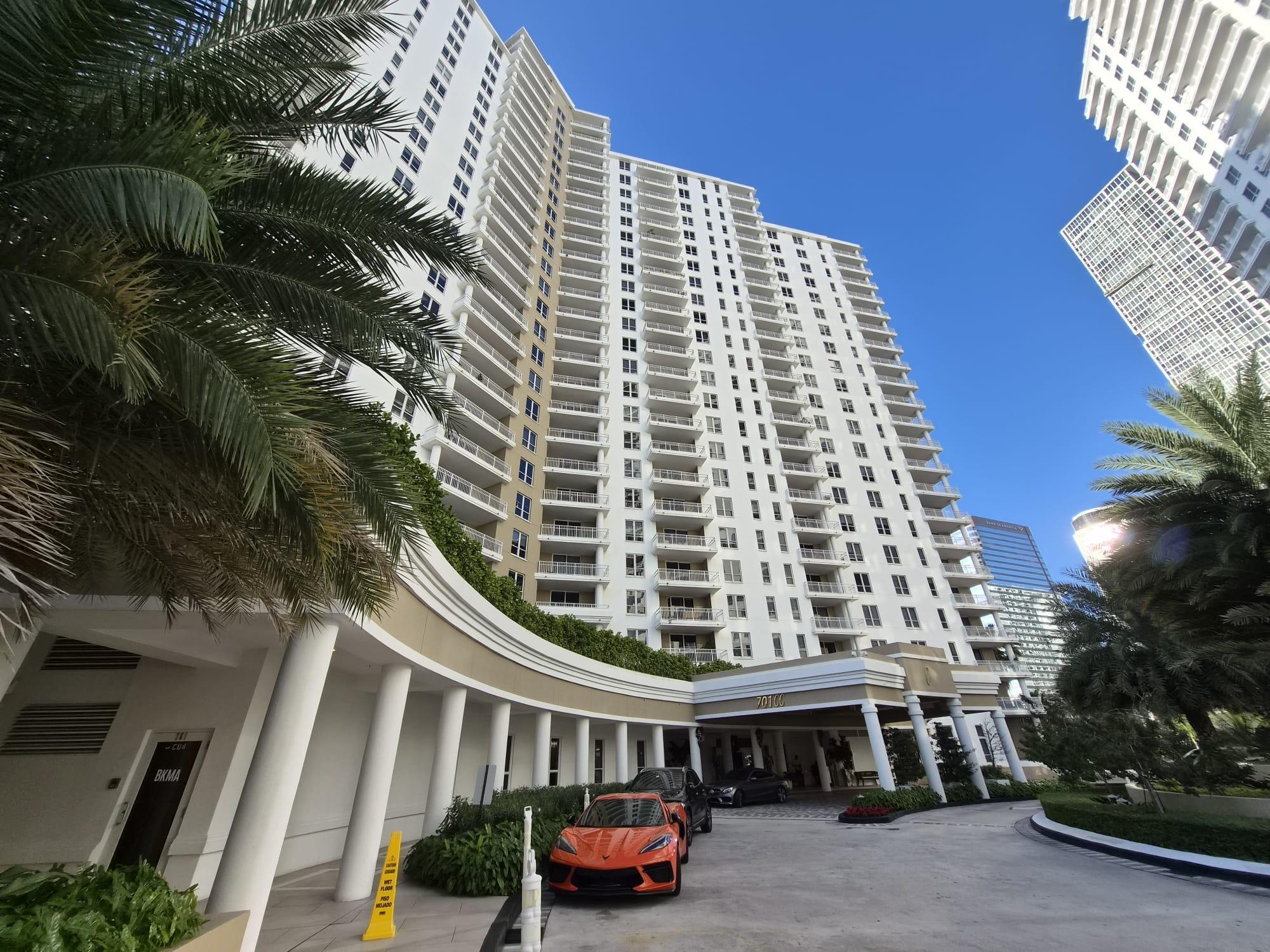 701 Brickell Key Blvd #2008 Miami, FL 33131