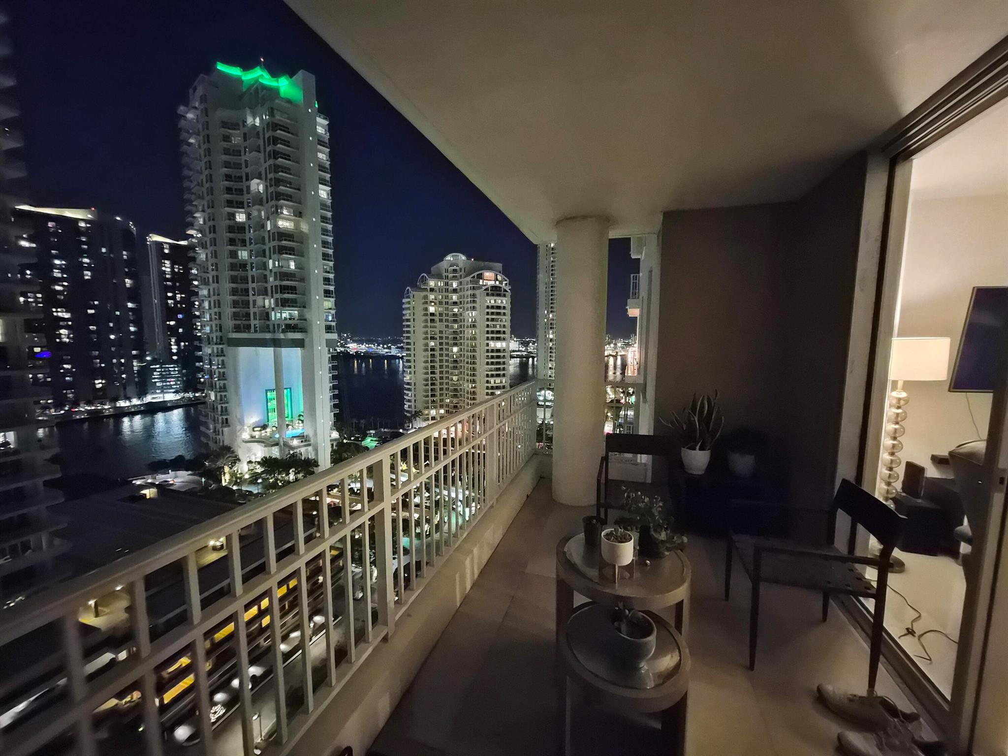 701 Brickell Key Blvd #2008 Miami, FL 33131